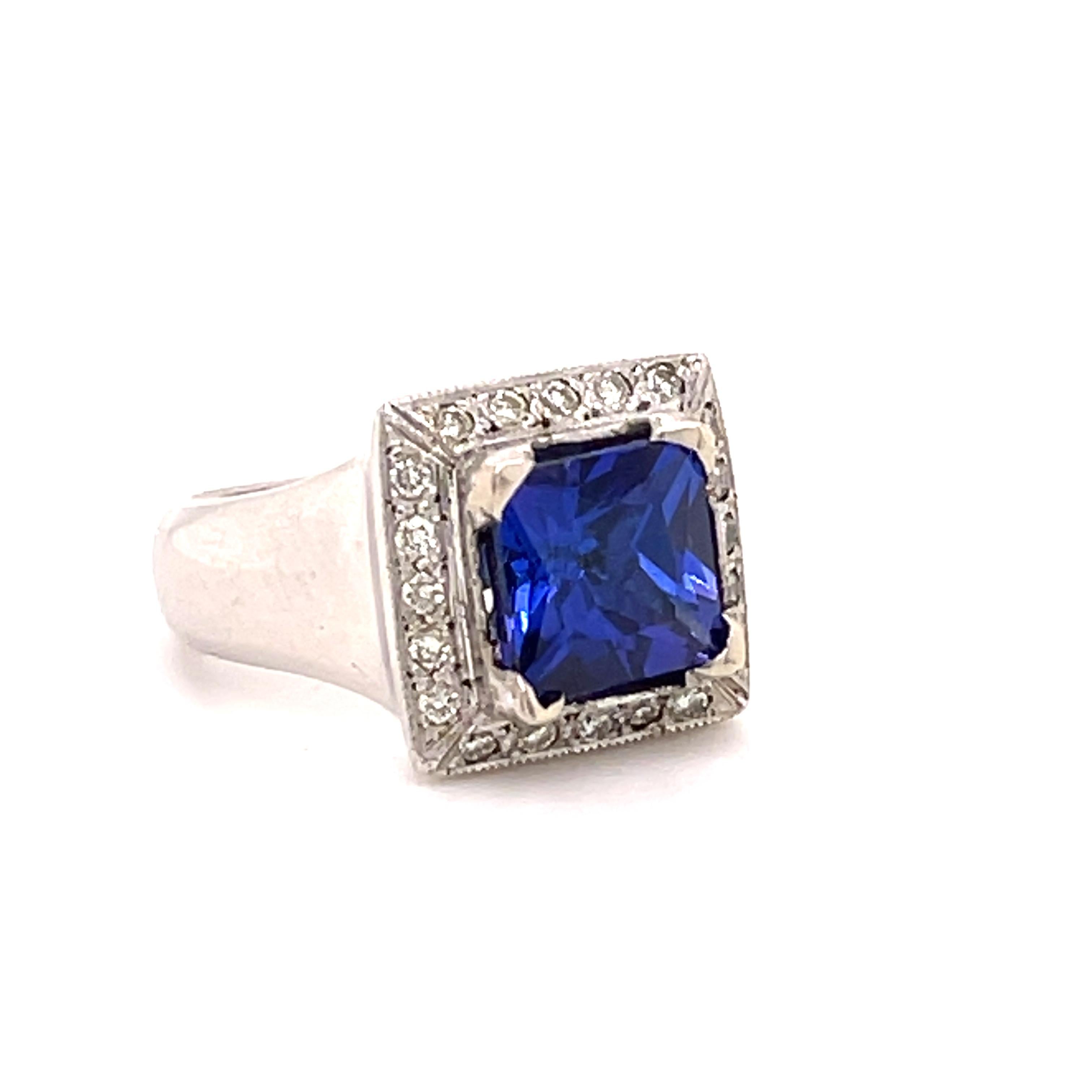 3.93 Carat Tanzanite and Diamond Gold Ring In New Condition For Sale In Tucson, AZ