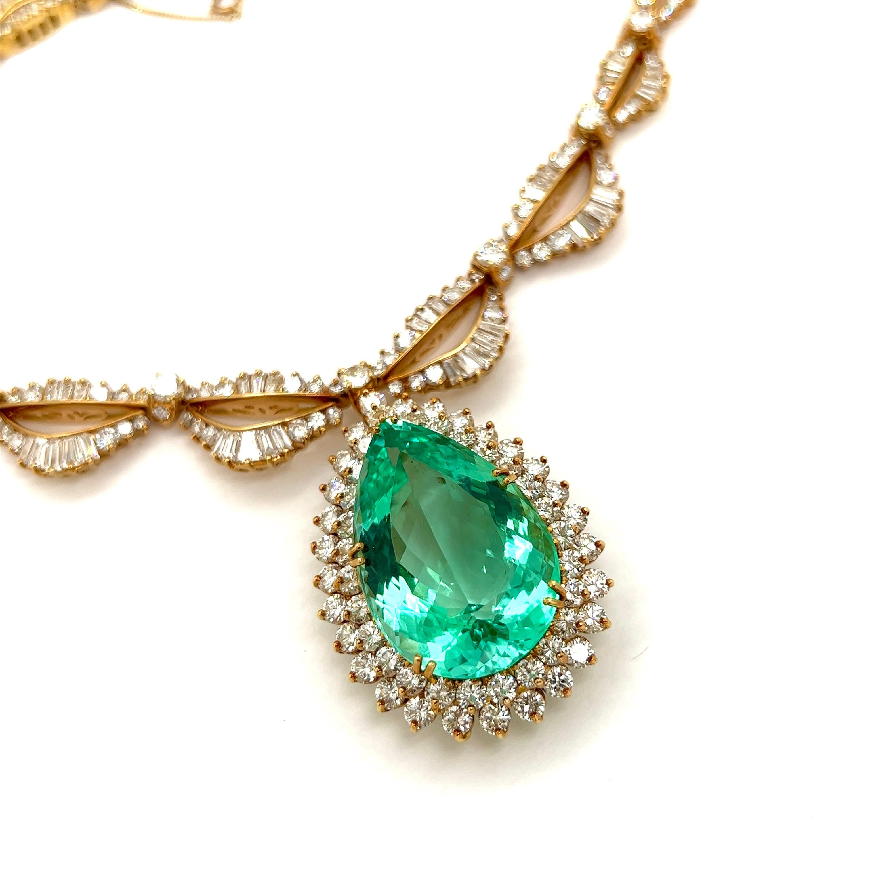 Women's 39.35 Carat Emerald Diamond Necklace AGL Certified