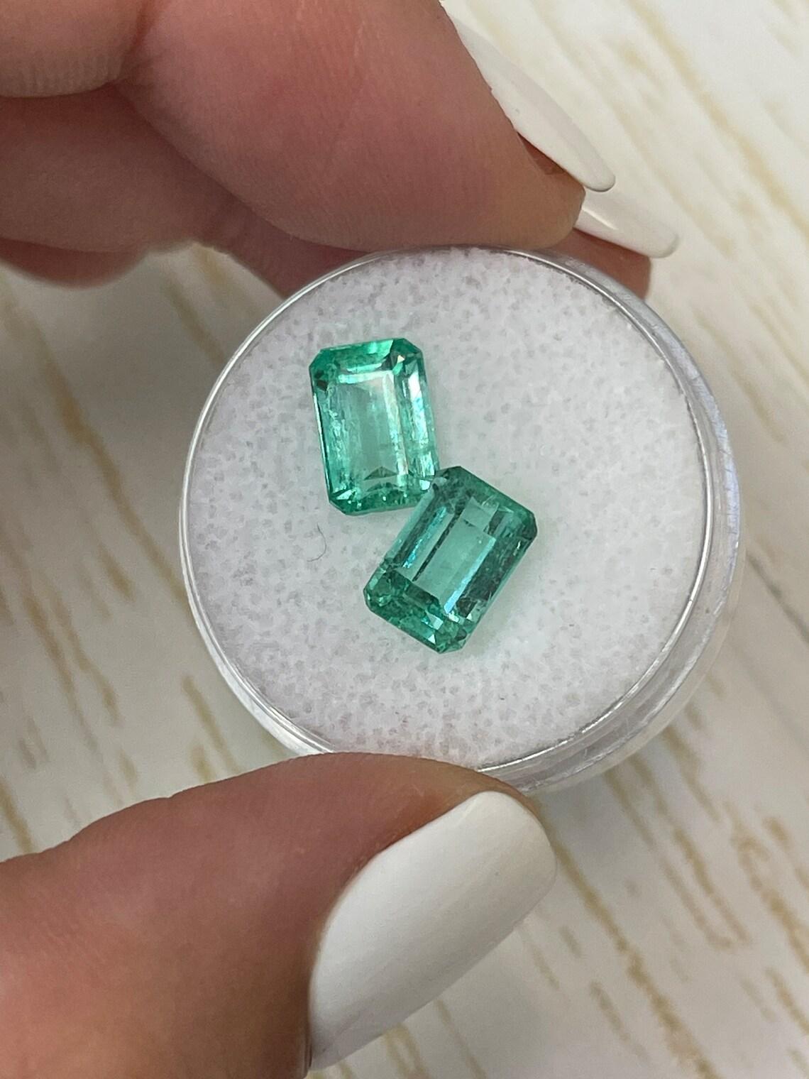 Taglio smeraldo Coppia di smeraldi colombiani taglio smeraldo 9x6 autentici sciolti da 3,93tcw in vendita