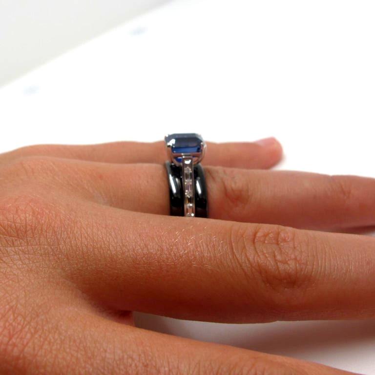 3.94 ct. Blue Sapphire & Channel Set Diamond 18k White Gold Engagement Band Ring In New Condition In Los Angeles, CA