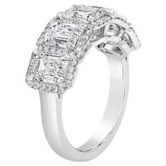 3.94 Carat Emerald Band 18K Gold A Classic Statement Modern Classic