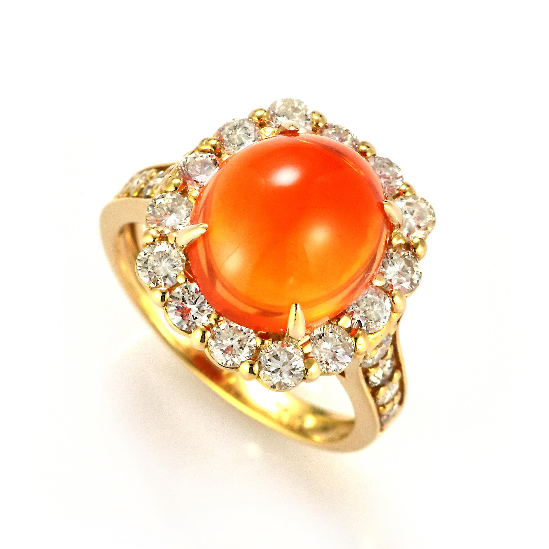 3.94 Carat Natural Caribbean Fire Opal and Diamond Ring Made in 18K Gold For Sale 5
