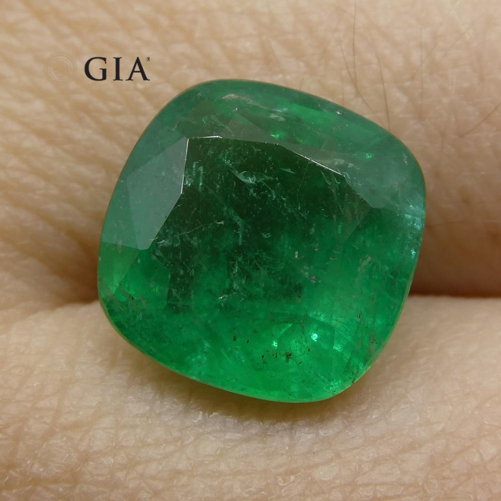 3.94 ct Cushion Emerald GIA Certified For Sale 2