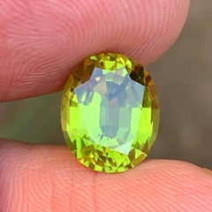 3.94 Ct Natural Olive Green Peridot, Oval-Cut Loose Gemstone for Ring or Pendant