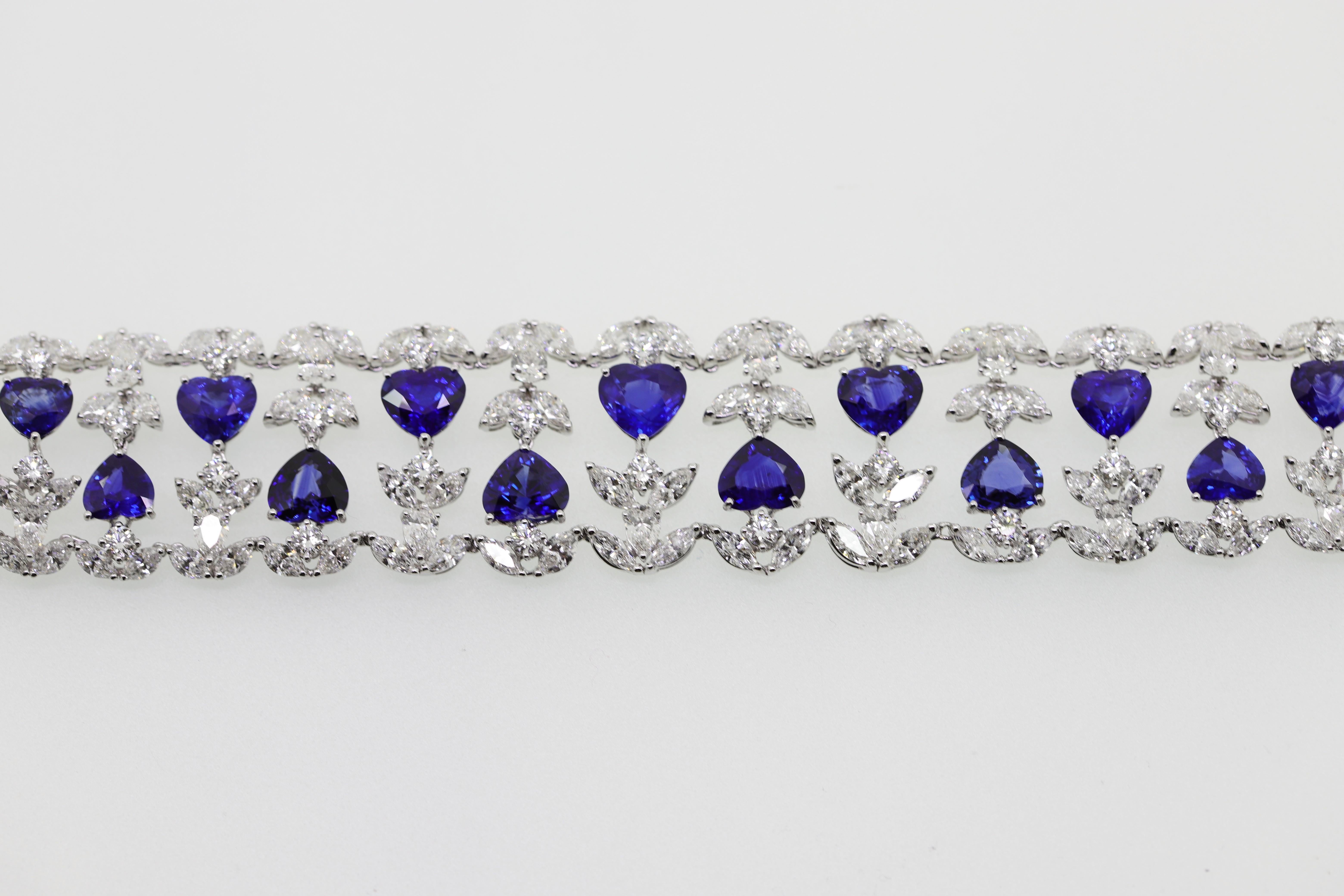 39.45 Carat Heart Shape Sapphire and White Diamonds Cuff Bracelet For Sale 4