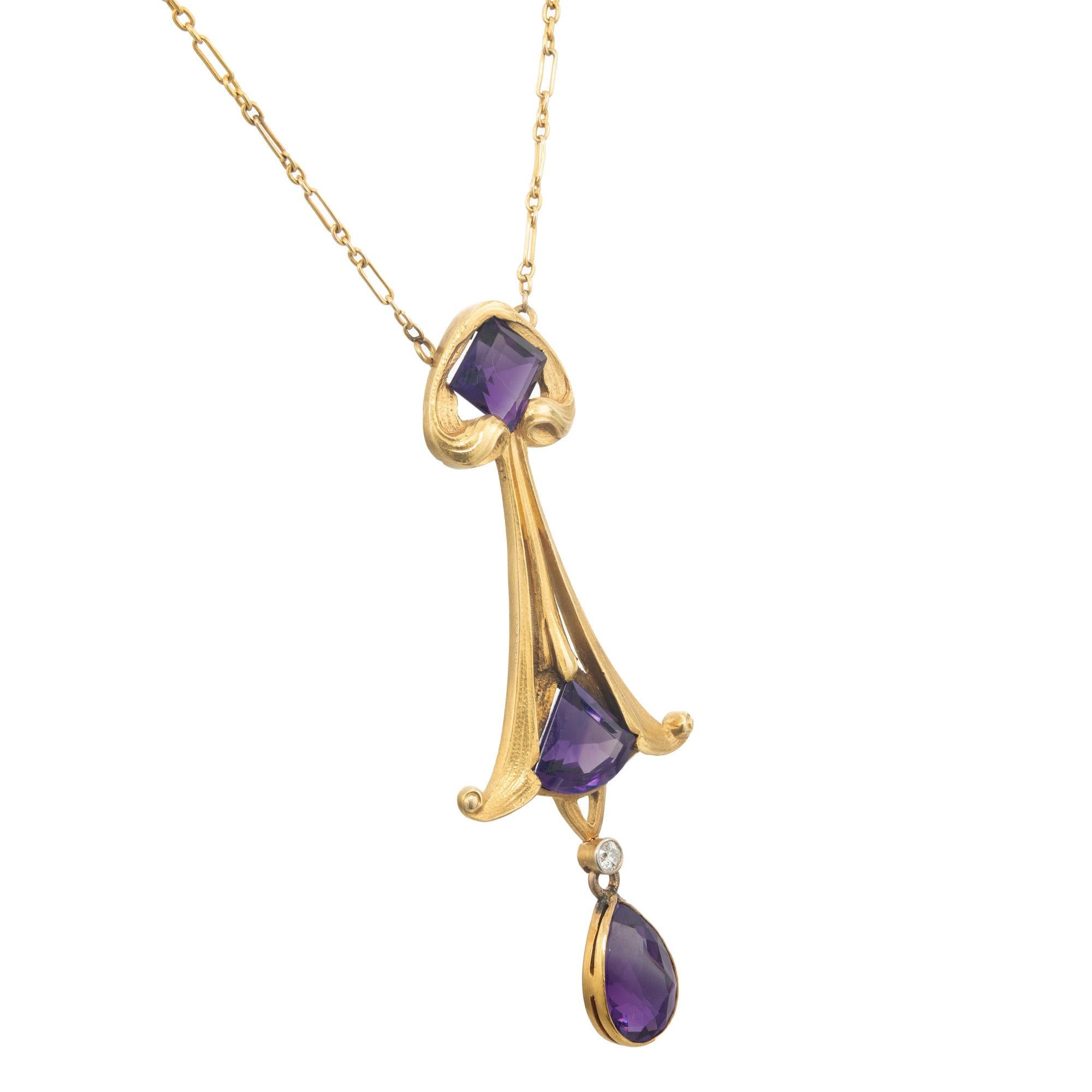 Square Cut 3.95 Carat Amethyst Yellow Gold Art Noveau Lavalear Pendant Necklace For Sale