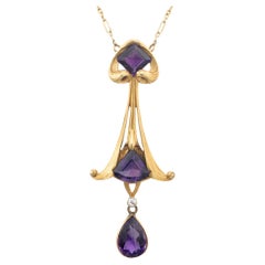 3.95 Carat Amethyst Yellow Gold Art Noveau Lavalear Pendant Necklace