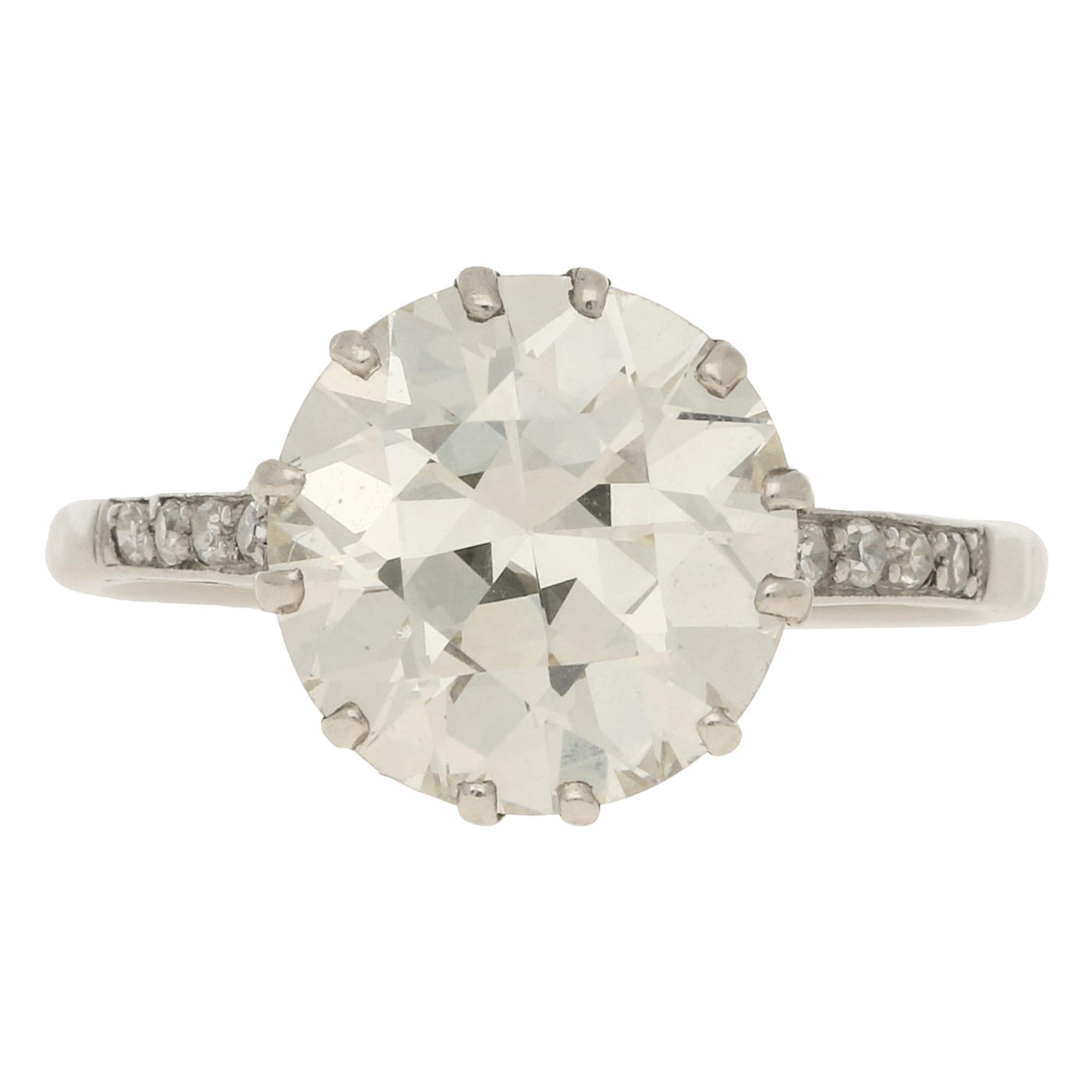3.95 Carat Diamond Solitaire Engagement Ring Set in Platinum