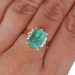 3.95 Carat Emerald & Diamond Milgrain Vintage 14K Gold Ring