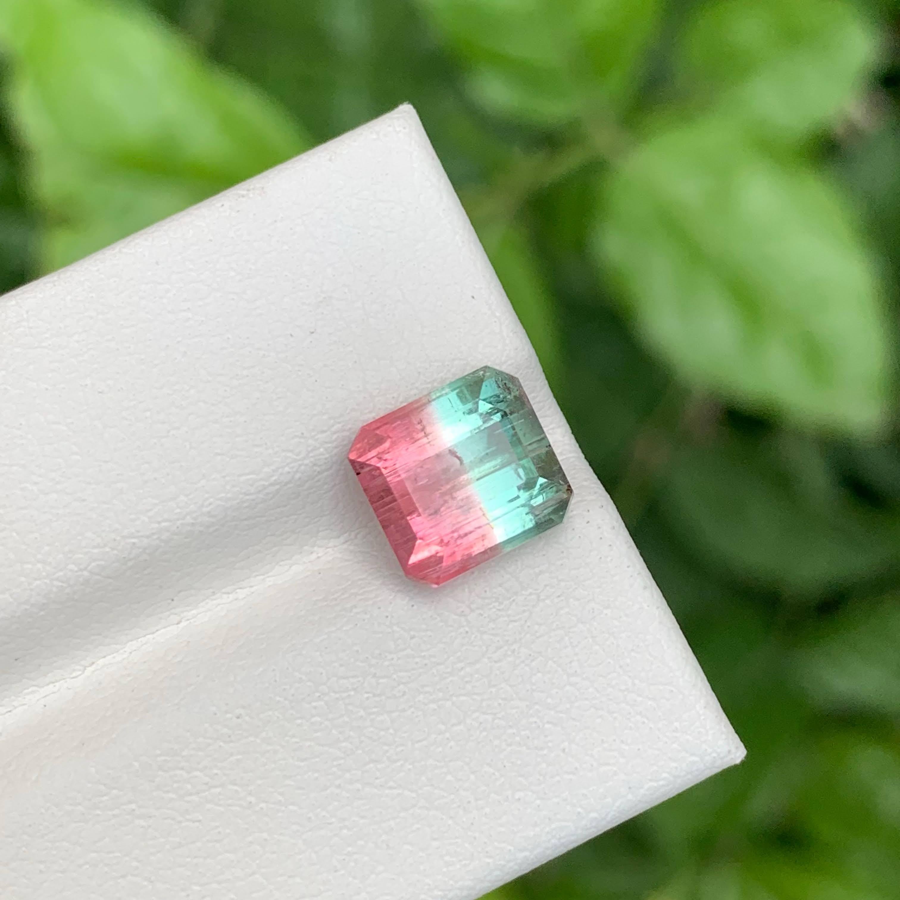 Taille émeraude 3.95 Carat Nature Bi Color Tourmaline Stone Emerald Cut Afghan Gemstone en vente