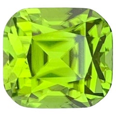 3.95 Carat Natural Lightsaber Green Colour Peridot Cushion Shape Loose Gemstone