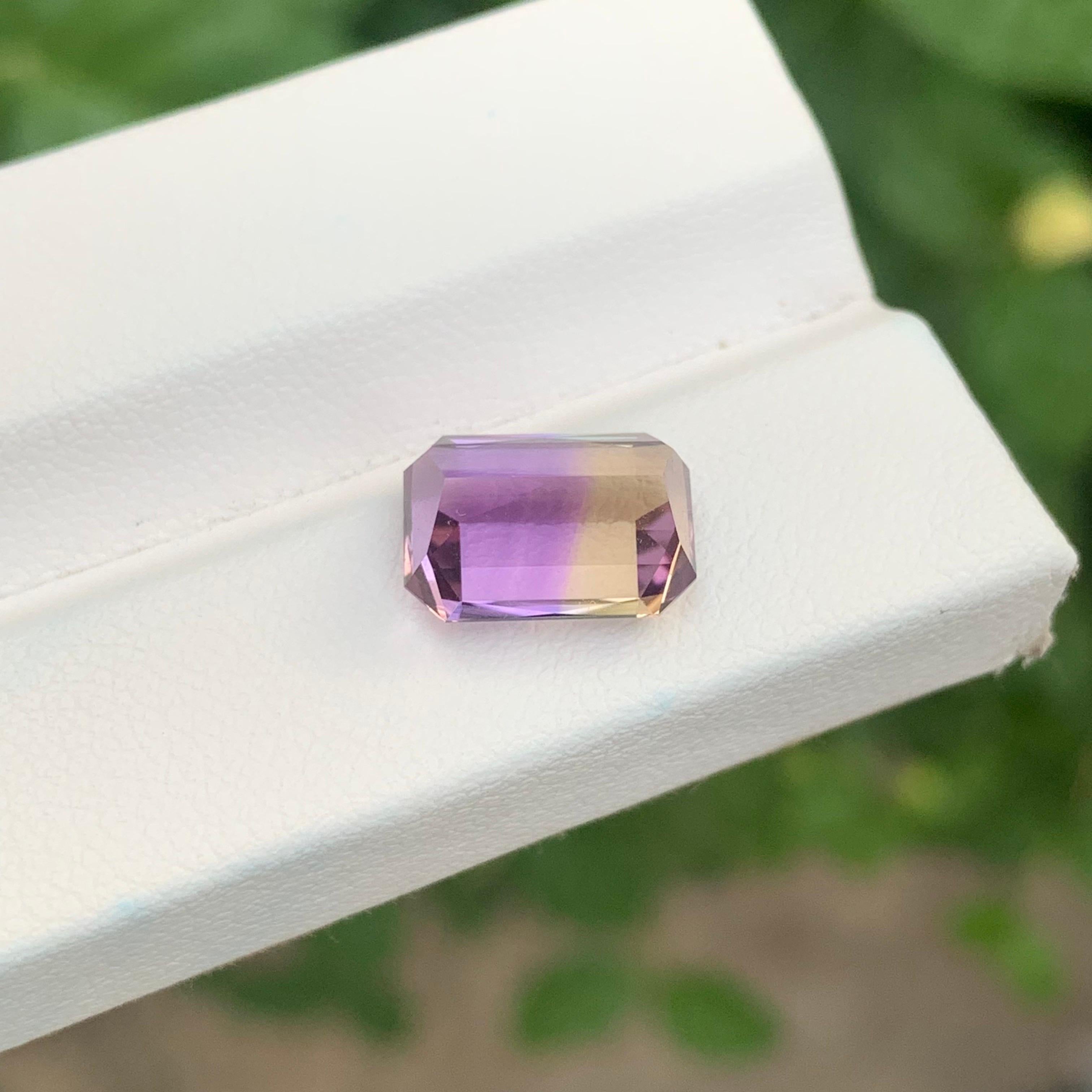 3.95 Carat Natural Loose Ametrine Emerald Shape Gemstone In New Condition For Sale In Peshawar, PK