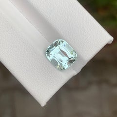 3.95 Karat Natürlicher loser Aquamarin Cushion Shape Edelstein