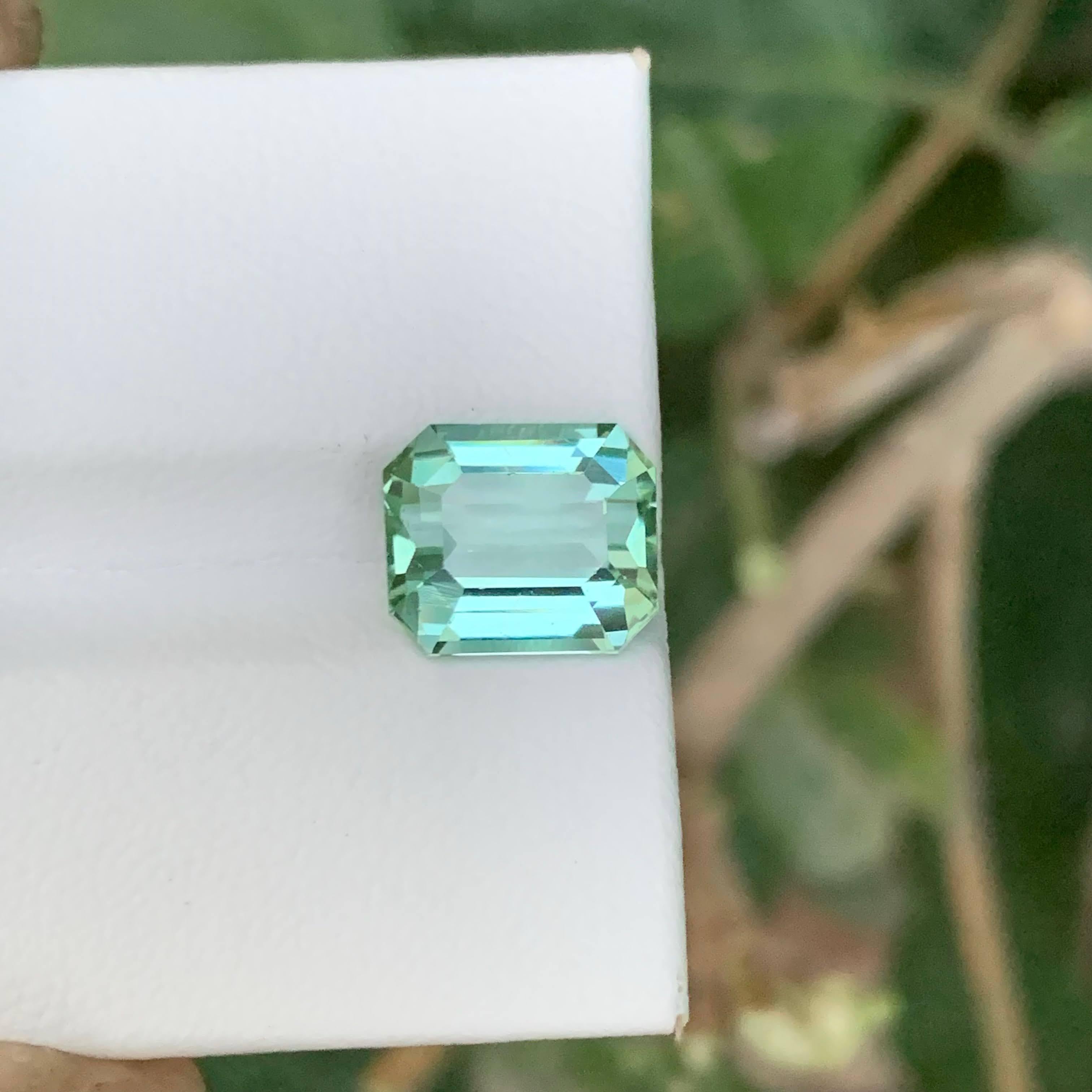 3.95 quilates de turmalina verde clara natural suelta talla esmeralda gema afgana en venta 4