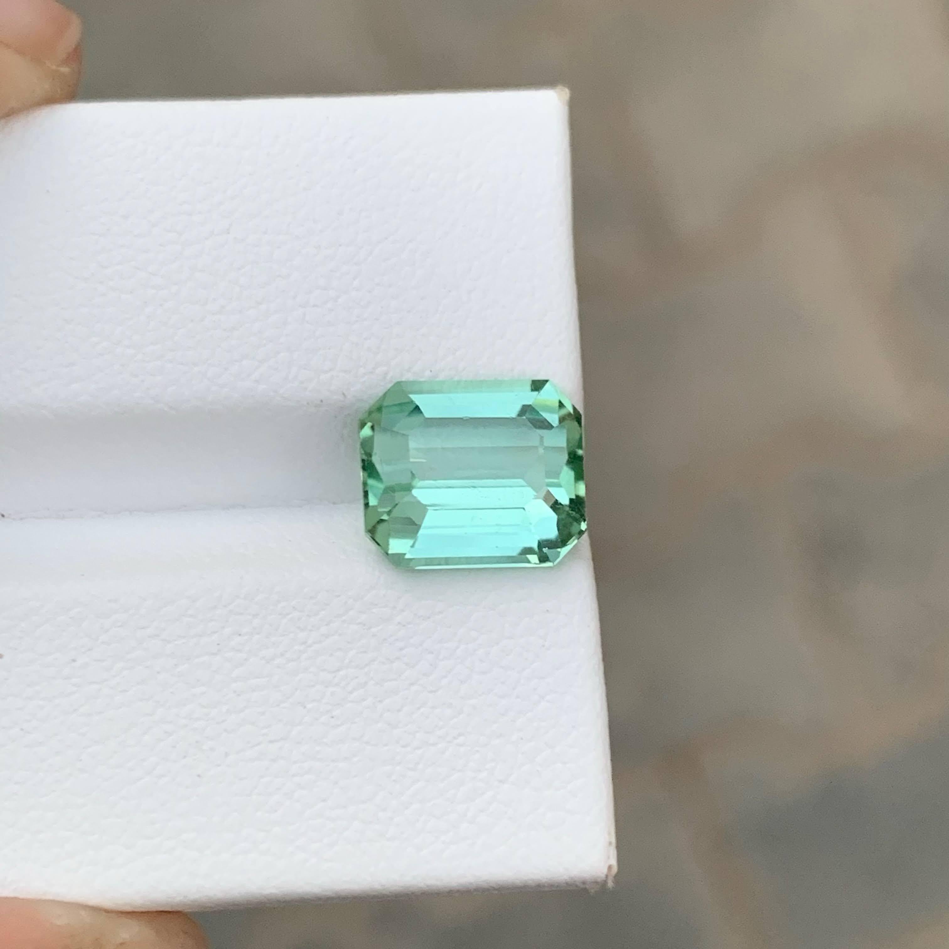 Femenino o masculino 3.95 quilates de turmalina verde clara natural suelta talla esmeralda gema afgana en venta