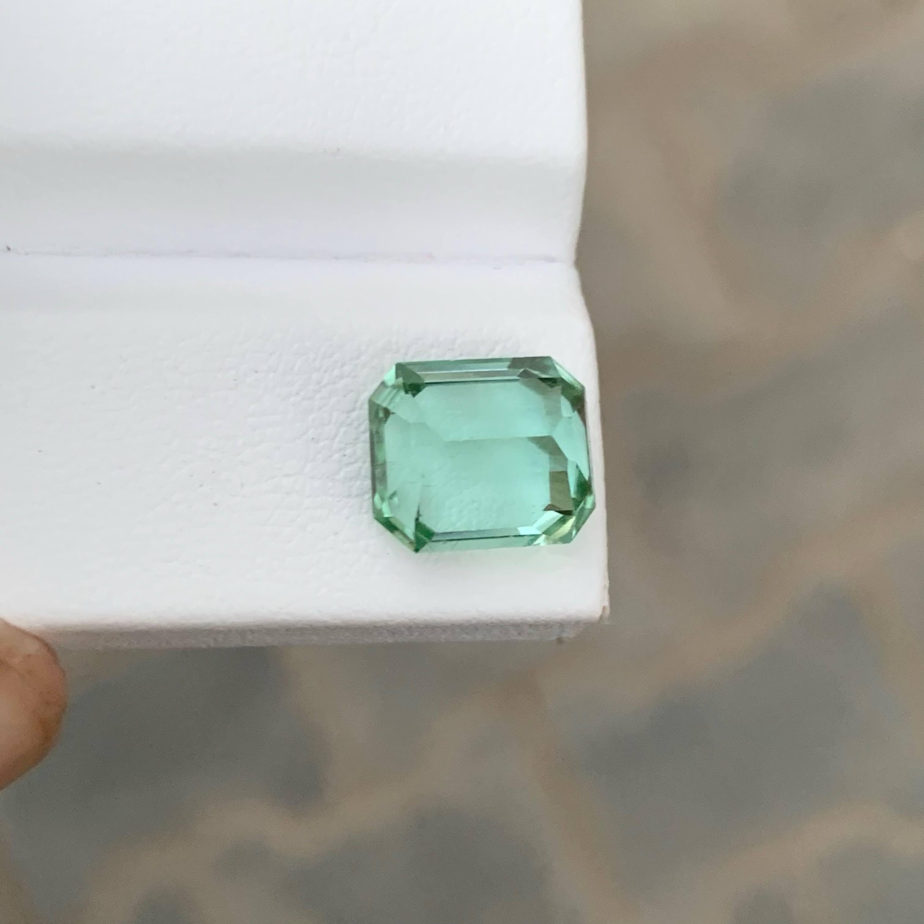 3.95 quilates de turmalina verde clara natural suelta talla esmeralda gema afgana en venta 2