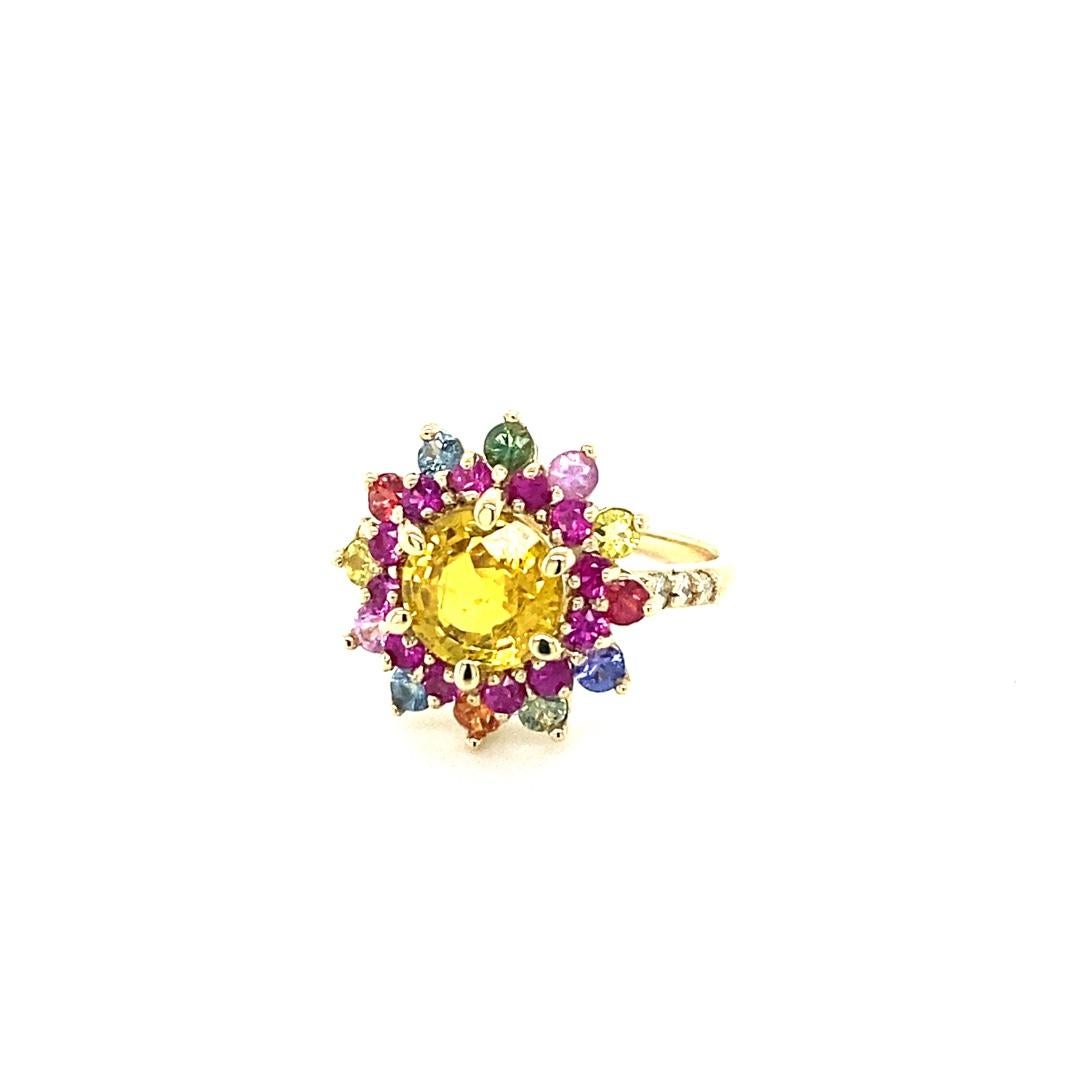3.95 Carat Natural Yellow Multi Sapphire Diamond Yellow Gold Cocktail Ring In New Condition In Los Angeles, CA