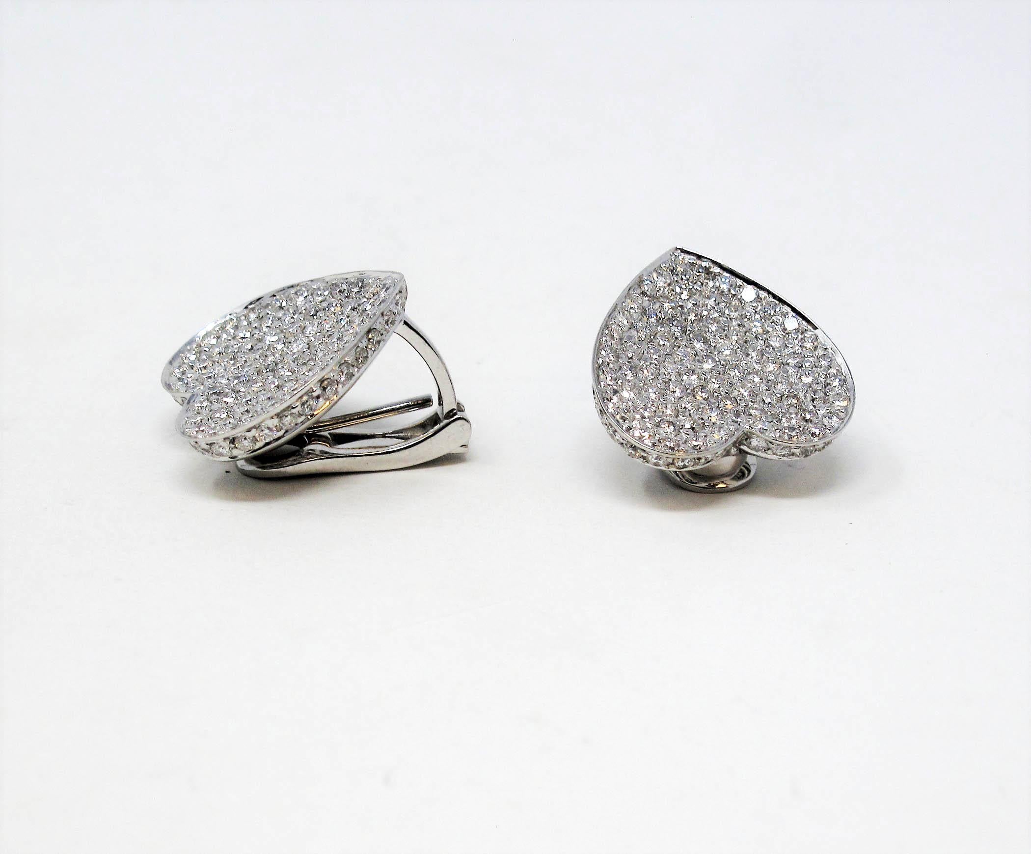 Extra Large Diamond Pave Concave Heart Shaped Earrings in 14 Karat White Gold In Excellent Condition For Sale In Scottsdale, AZ