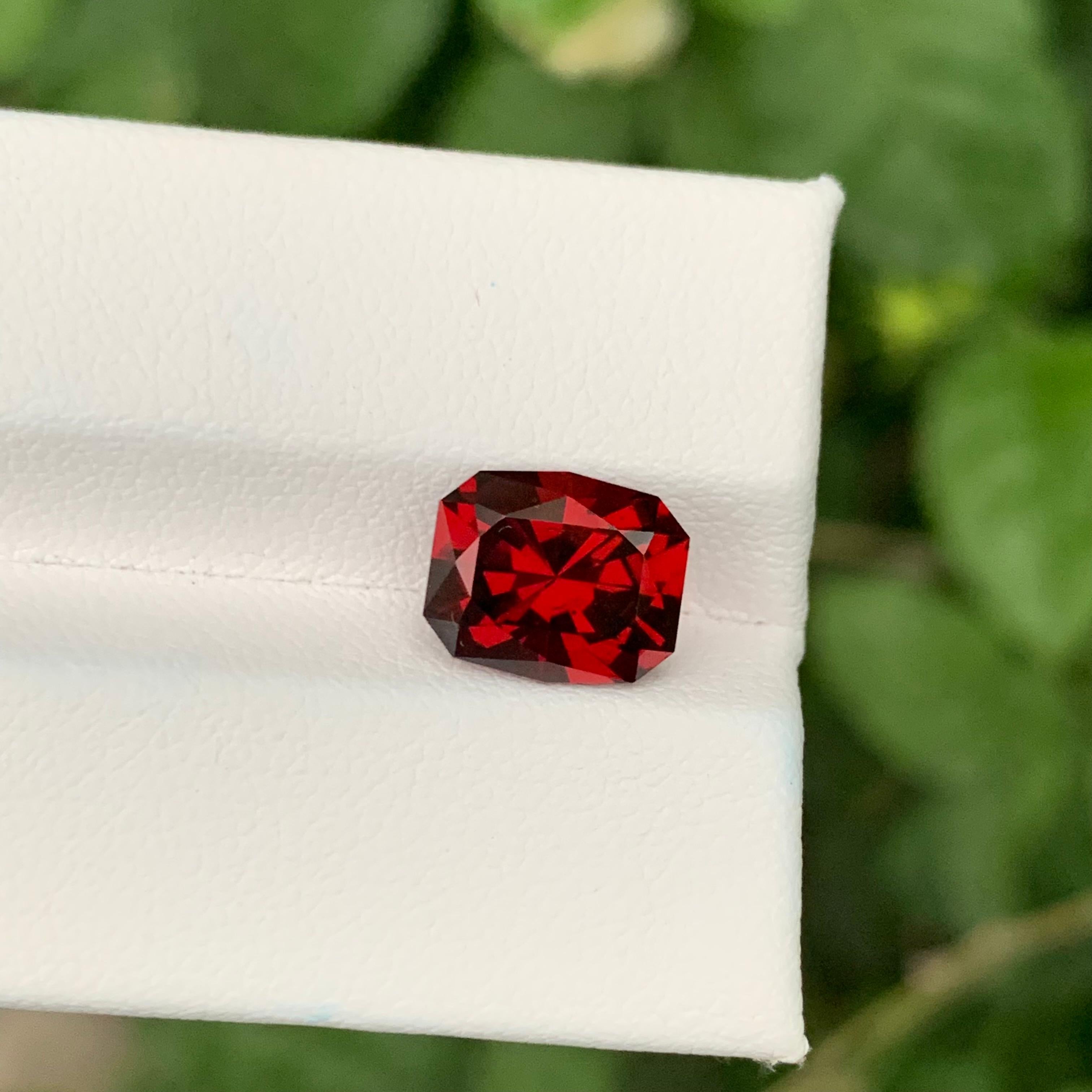 3.95 Carats Fancy Cut Loose Rhodolite Garnet Natural Gemstone For Sale 5