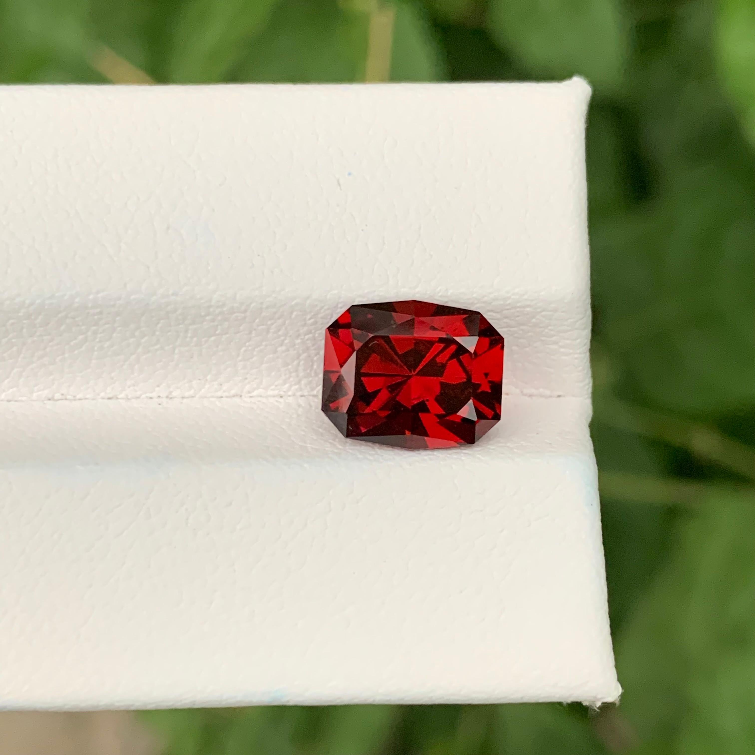3.95 Carats Fancy Cut Loose Rhodolite Garnet Natural Gemstone For Sale 6