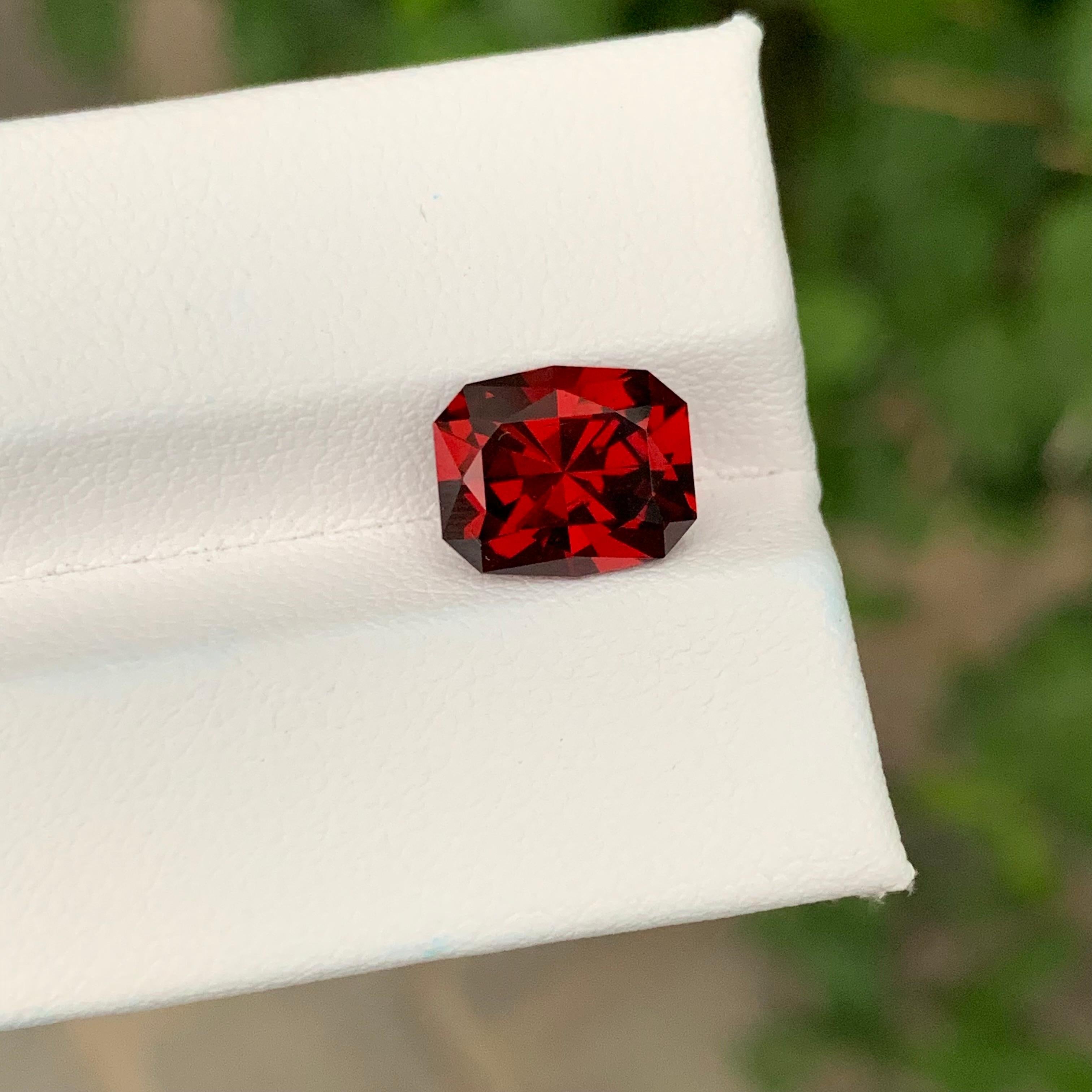3.95 Carats Fancy Cut Loose Rhodolite Garnet Natural Gemstone For Sale 7