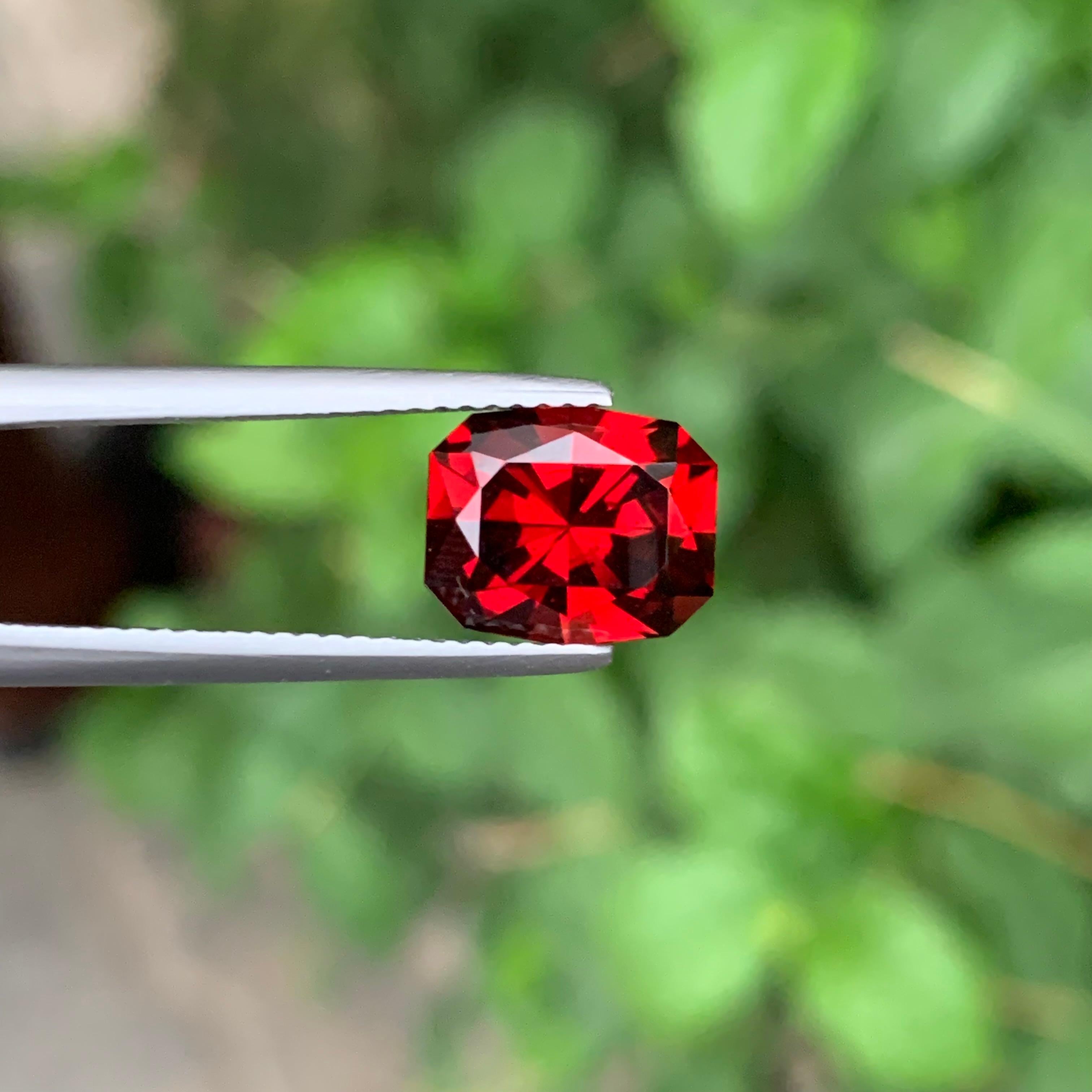 3.95 Carats Fancy Cut Loose Rhodolite Garnet Natural Gemstone For Sale 2