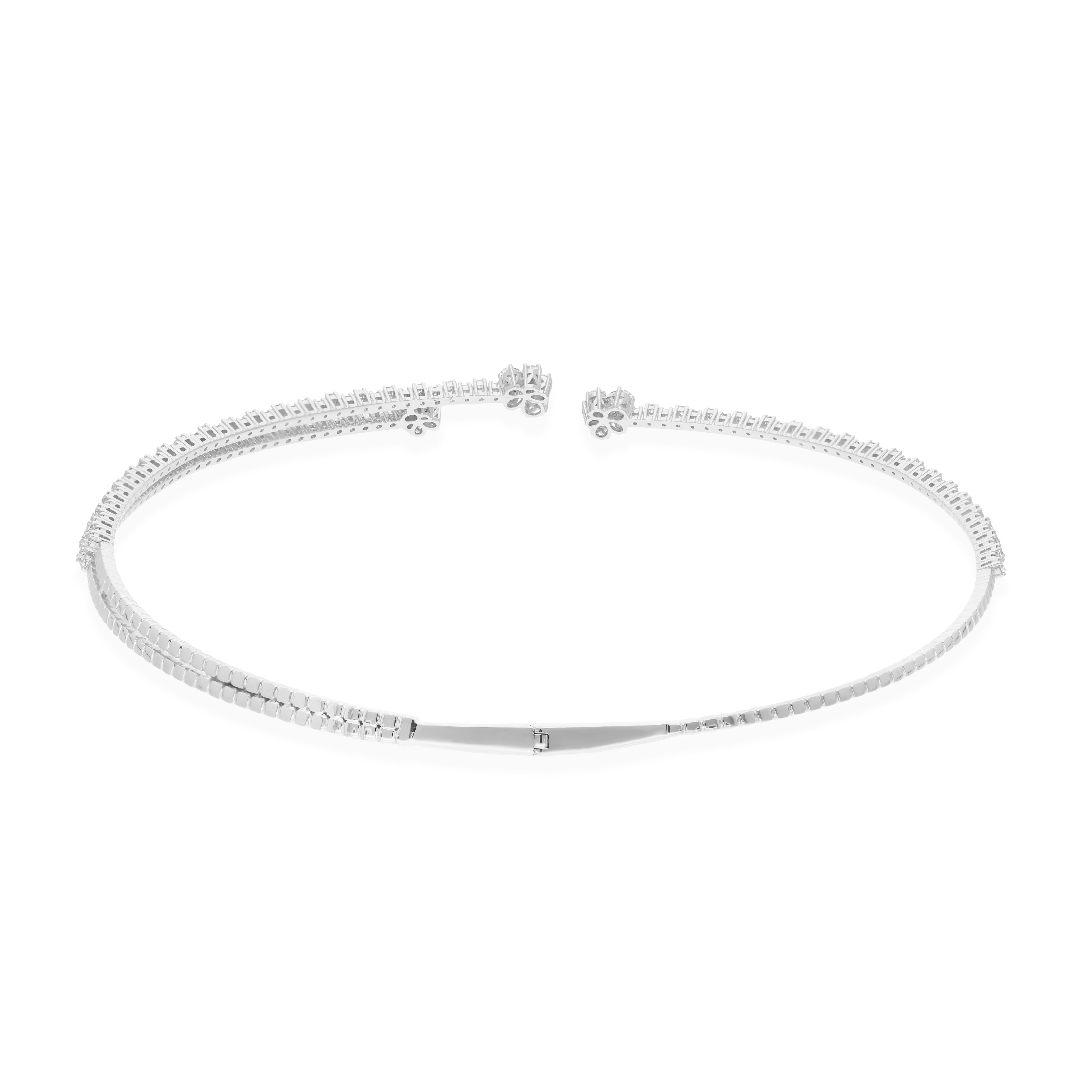 3.95 Quilates Diamante Natural Collar Torque Gargantilla Floral Oro Blanco 14 Kilates en Nuevo estado para la venta en Diera, Dubai