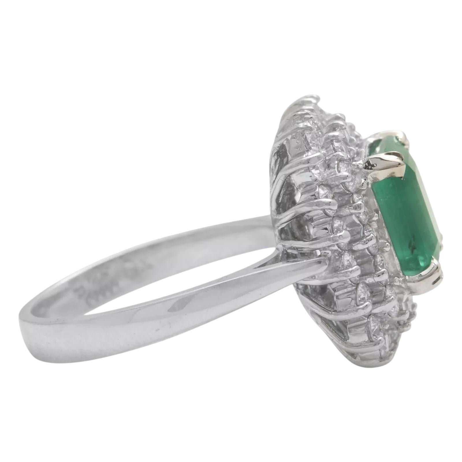 Mixed Cut 3.95 Carats Natural Emerald and Diamond 14K Solid White Gold Ring For Sale