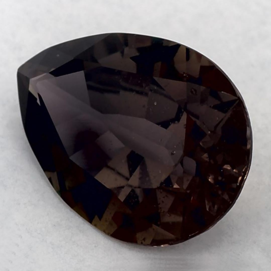 Una pietra natale di settembre molto preziosa e dal colore delizioso. Si ritiene che portino fortuna e fortuna alla vita.

Esplora la vivace collezione di smeraldi, rubini e zaffiri nel nostro negozio, disponibili come gemme sciolte e abbinabili