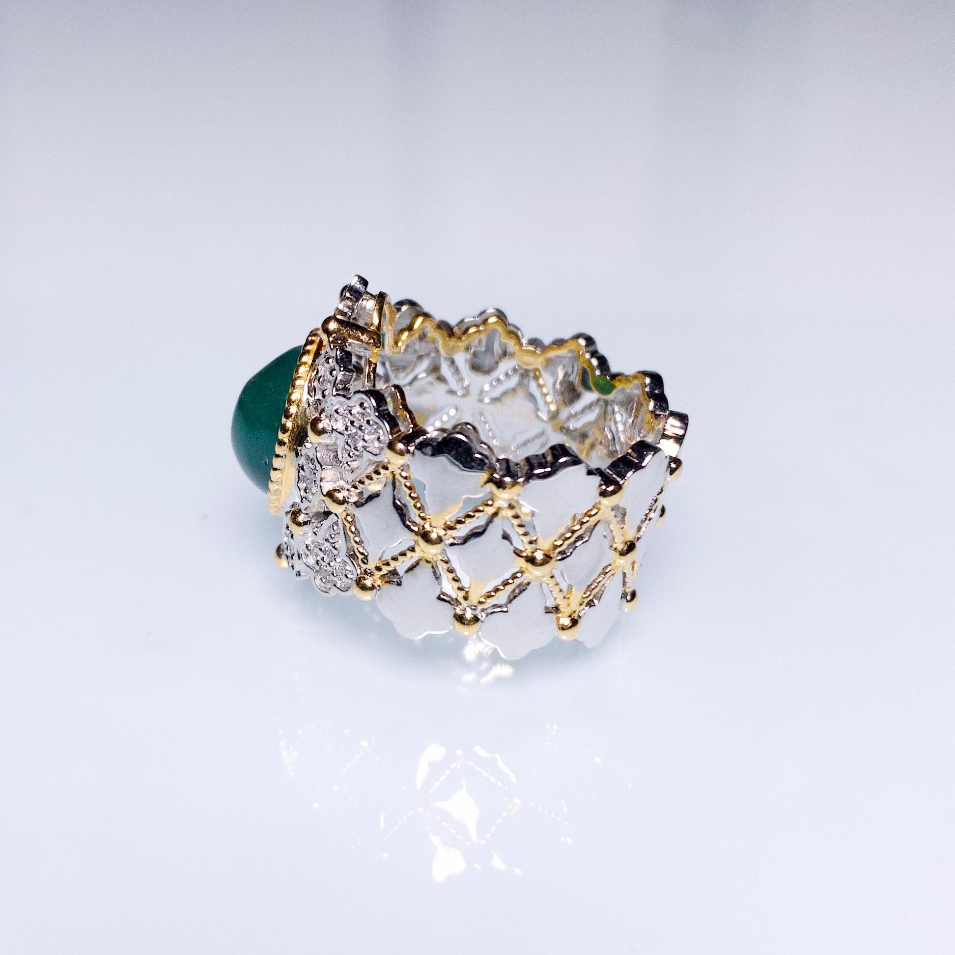 3.95 Ct Vivid Green Emerald and Diamond Ring in 18k Yellow and White Gold In New Condition In Melbourne, AU