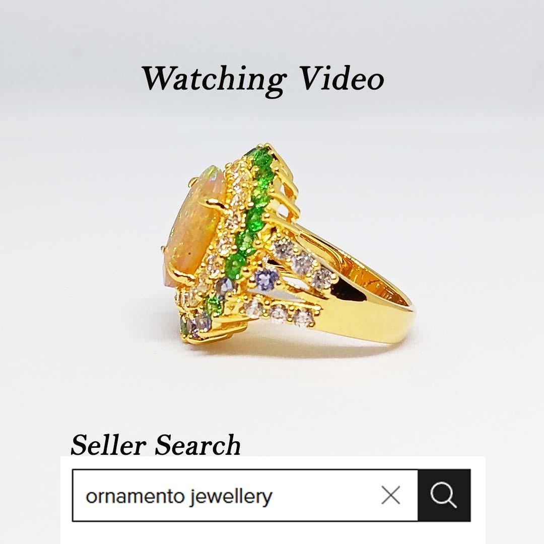 Oval Cut 3.95 cts Opal Ring. Sterling Silver on 18K Plated For Sale