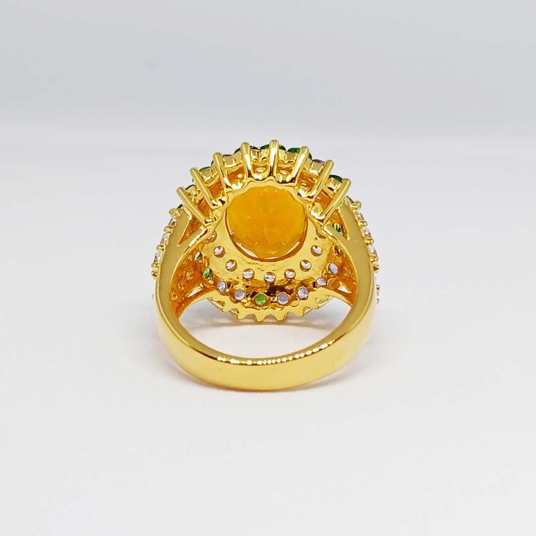 3.95 cts Opal Ring. Sterling Silver on 18K Plated In New Condition For Sale In Bangkok, TH