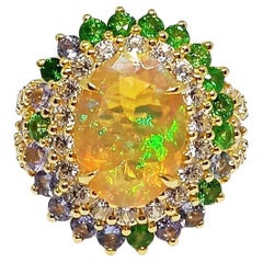 3,95 Karat Opal Ring. Sterlingsilber auf 18 Karat versilbert