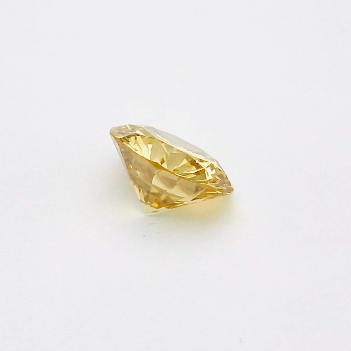 3,95 Diamant de couleur jaune brun foncé fantaisie en vente 5