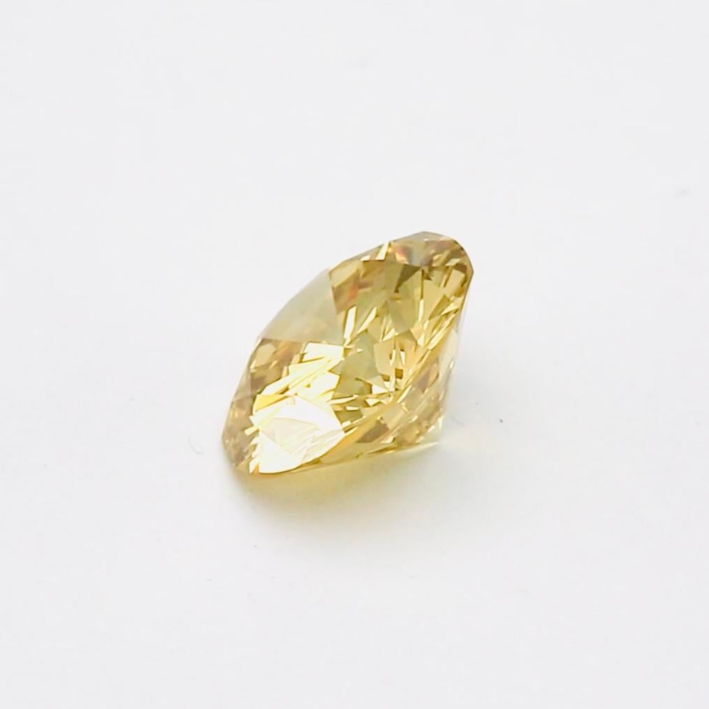 3,95 Diamant de couleur jaune brun foncé fantaisie en vente 2