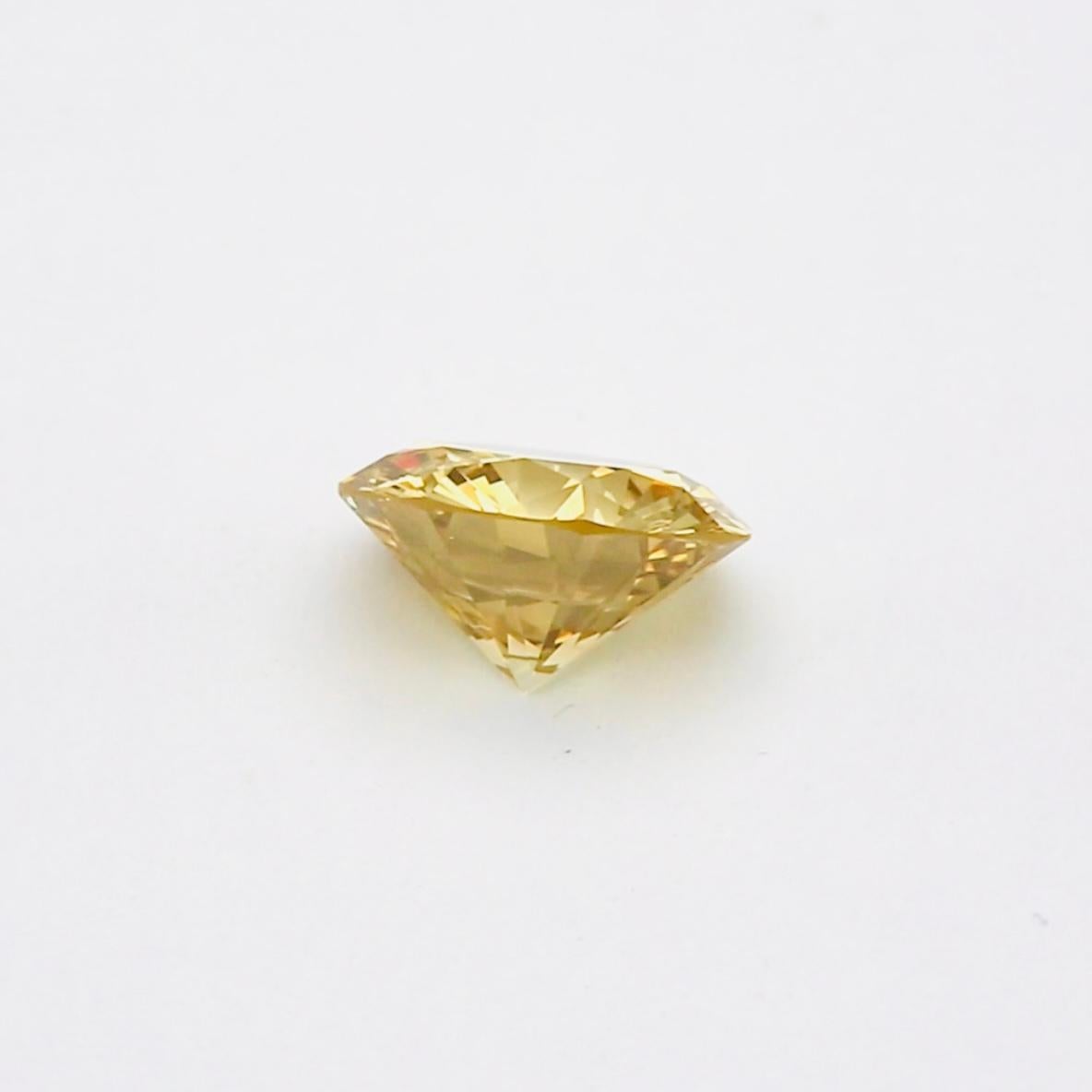 3,95 Diamant de couleur jaune brun foncé fantaisie en vente 4
