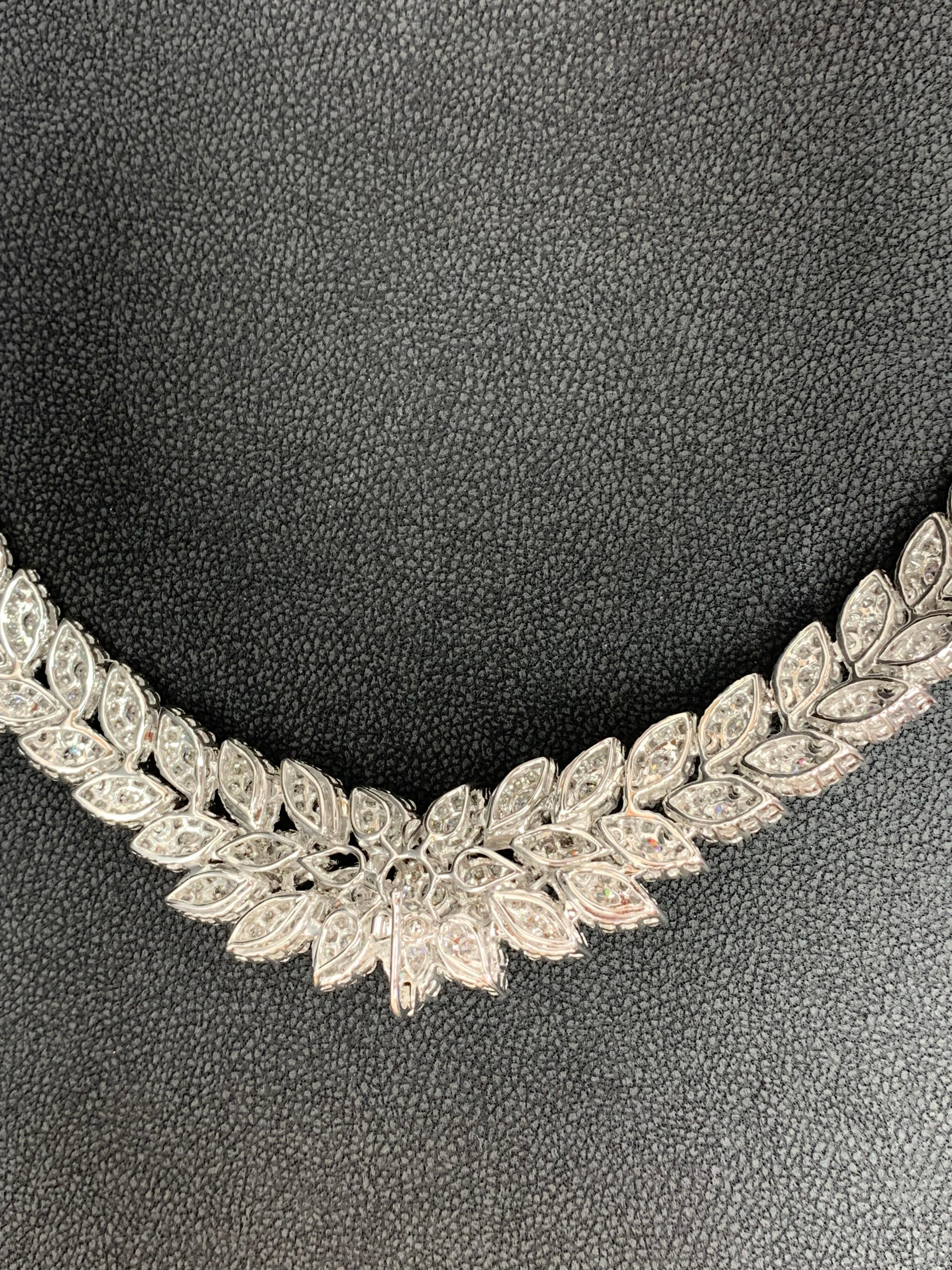 39.58 Carat Cluster Diamond Necklace in 18K White Gold For Sale 3