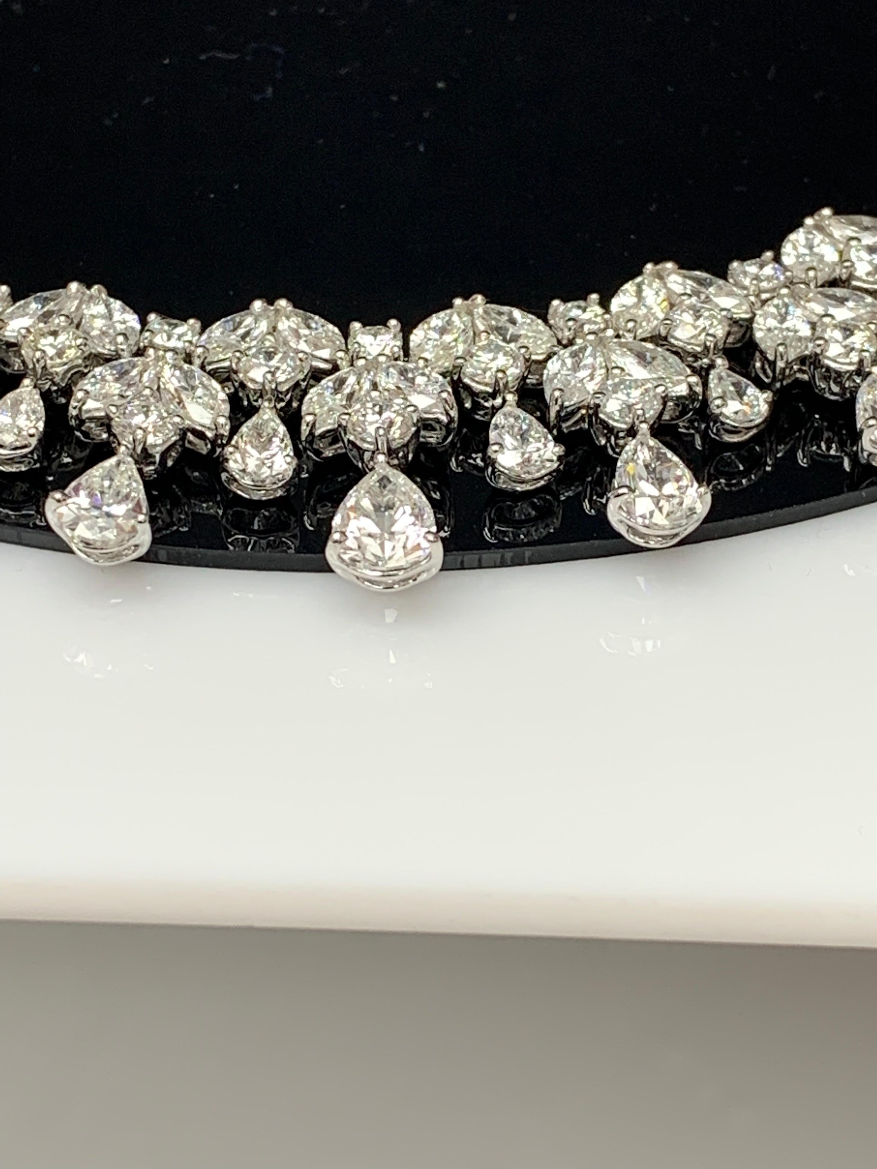43,23 Karat abgestufte Diamant-Fransen-Halskette aus 18 Karat Weißgold im Angebot 6