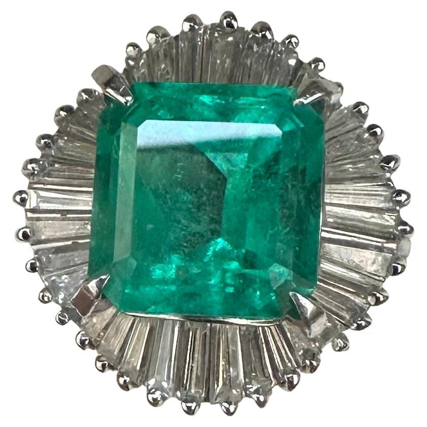 3.95ct Colombia Emerald 
Diamond Platinum Ring - Magnificent! For Sale
