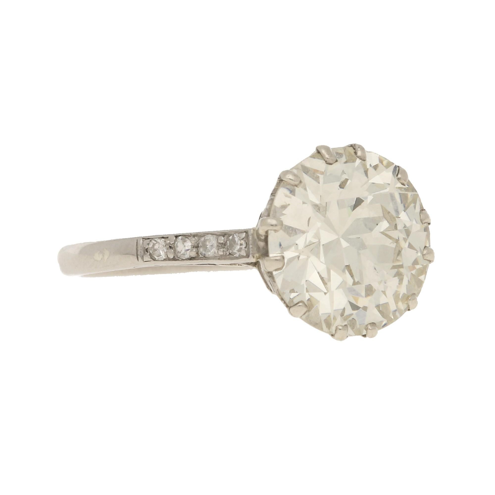 Art Deco 3.95 Carat Diamond Solitaire Engagement Ring Set in Platinum