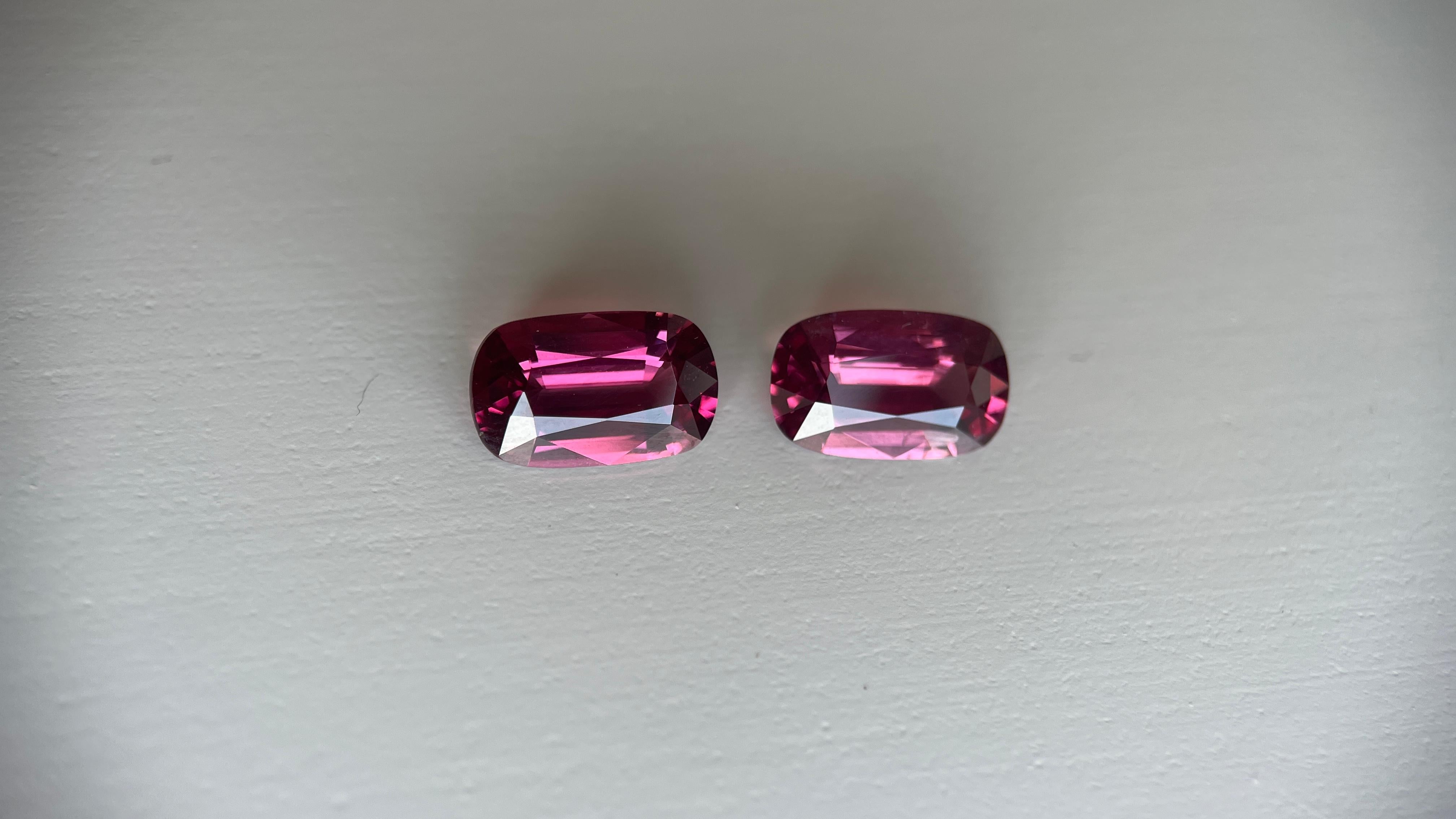 Paar 3,95 Karat rosa-rote Spinelle, hochwertige Qualität, präzise geschliffene Spinelle (Art déco) im Angebot