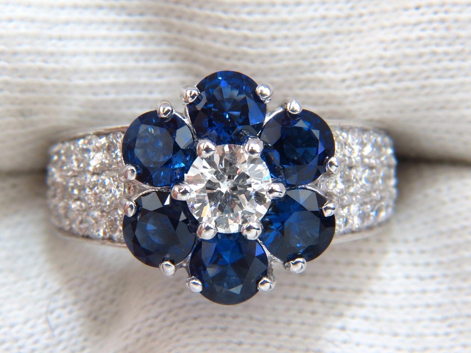 Round Cut 3.96 Carat Natural Sapphires Diamond Cluster Ring 14 Karat Royal Blue Floretta For Sale