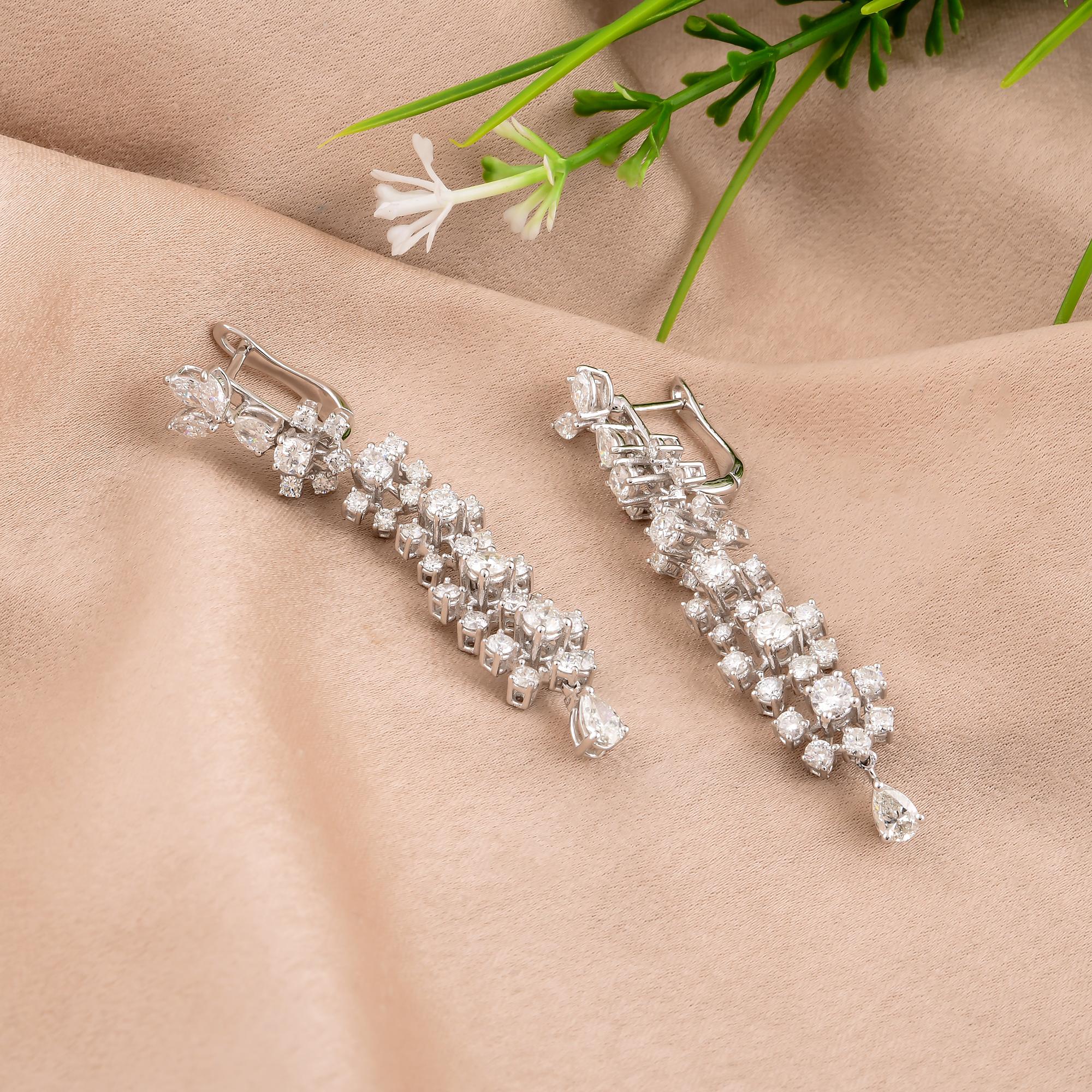 Moderne 3.96 Carat SI/H Round Brilliant Cut Diamond Dangle Earrings 14 Karat White Gold en vente