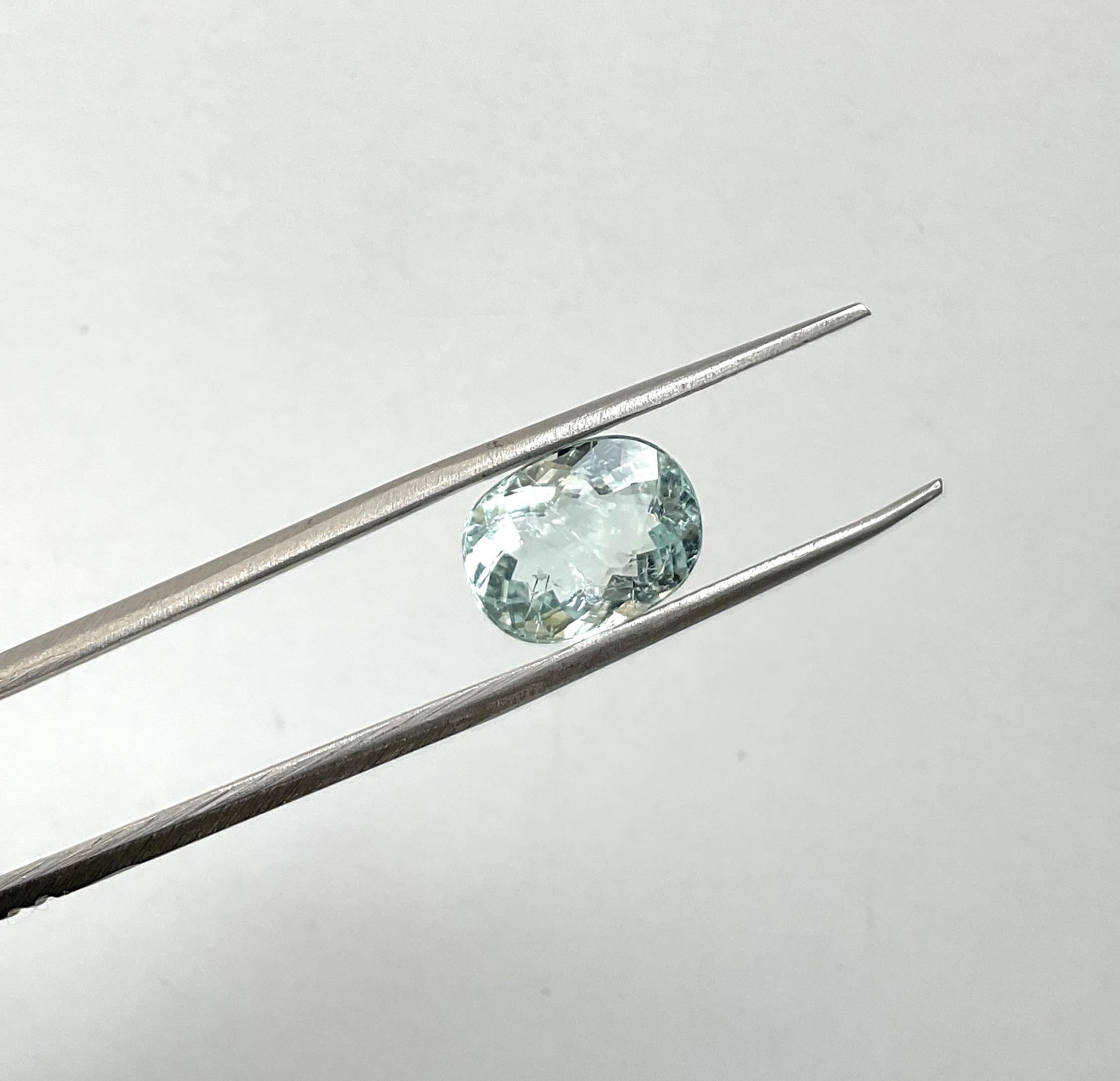 Pierre précieuse naturelle de tourmaline Paraiba de 3,96 carats de taille ovale pour la bijouterie fine en vente 1
