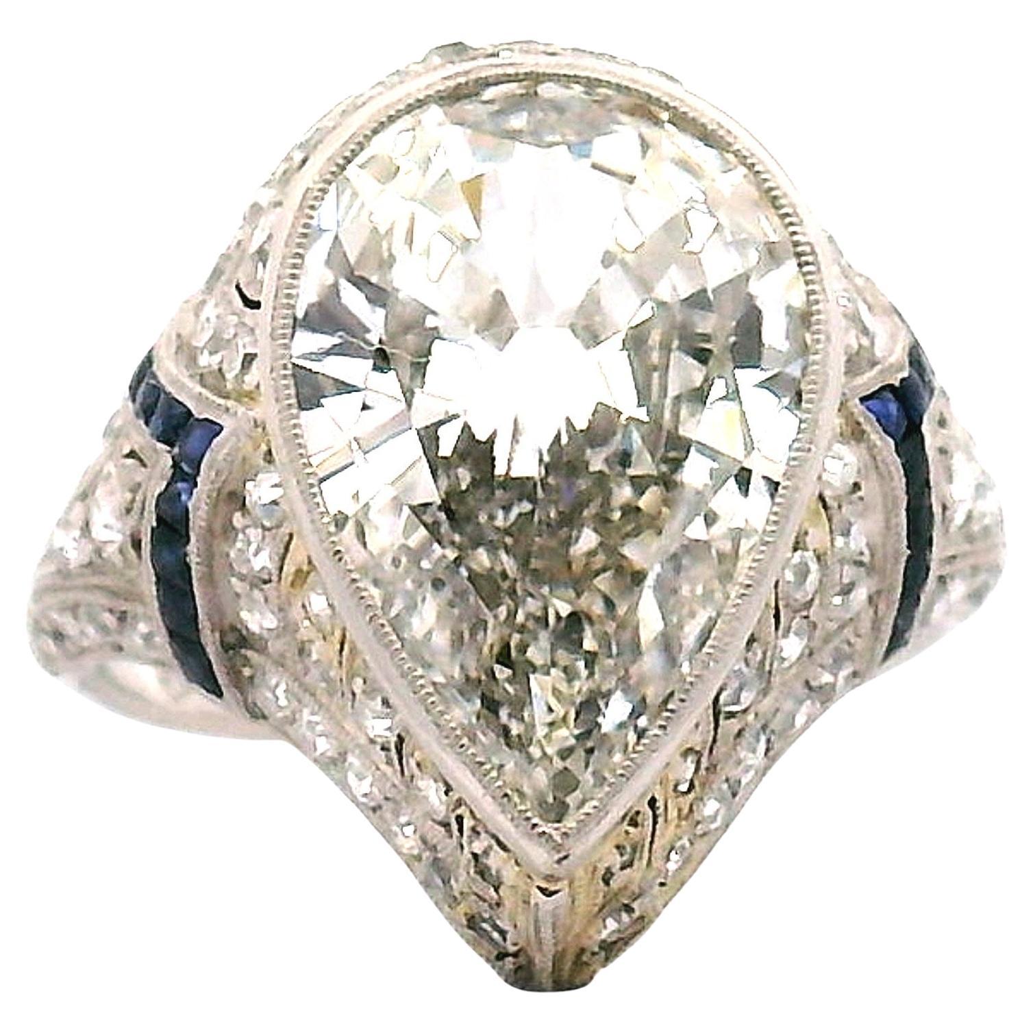 3,96ct. Bague de fiançailles ancienne avec diamant en forme de poire en vente