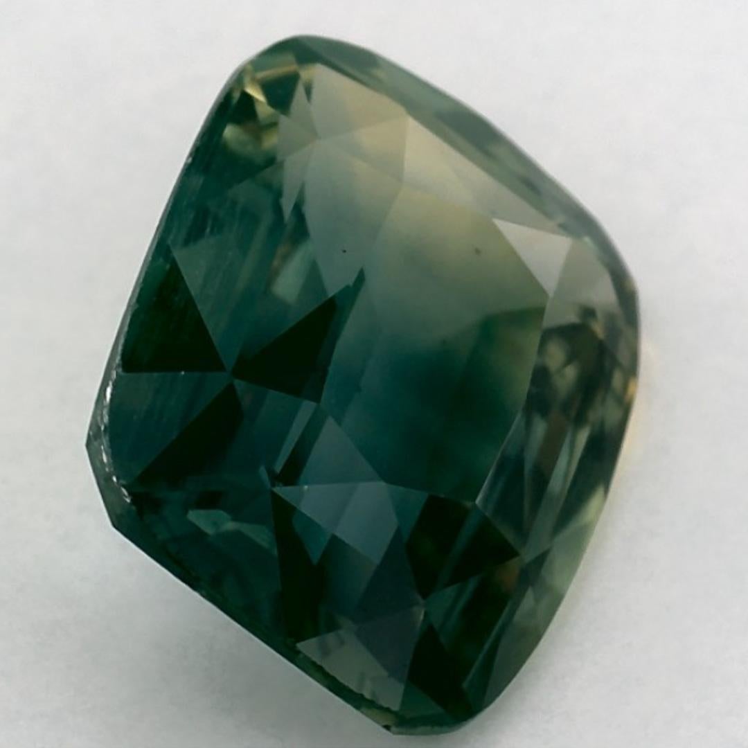 Zafiro verde de 3.97 qt Gema suelta en cojín en venta 2