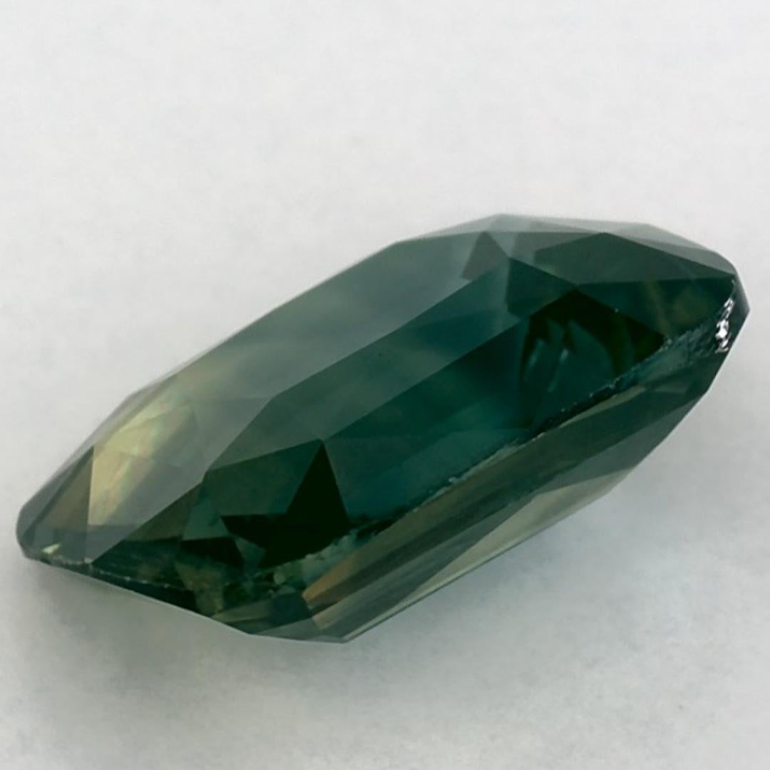 Zafiro verde de 3.97 qt Gema suelta en cojín en venta 3