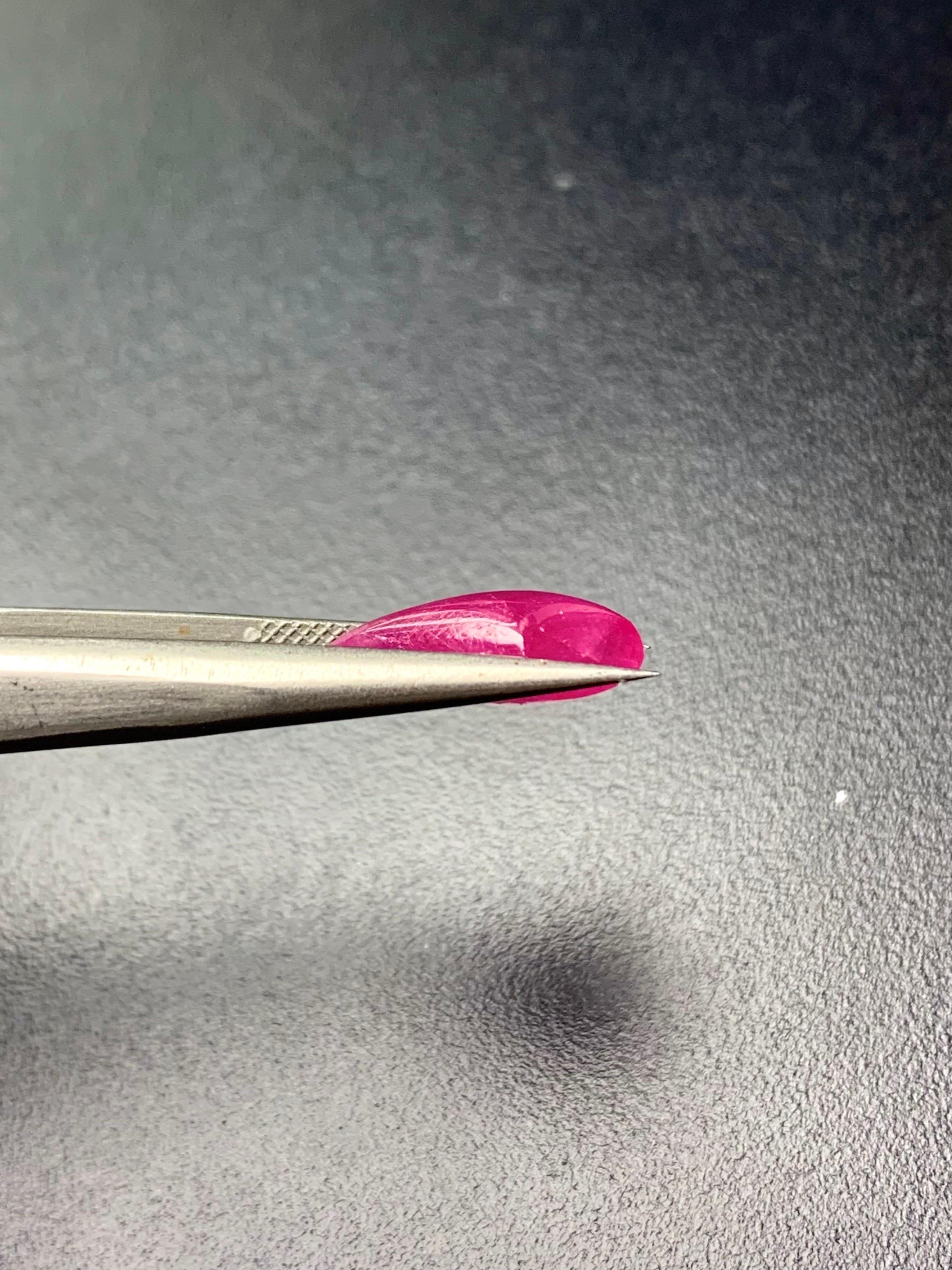 3.97 Ct Natürlicher Rubin Ungehärteter Cabochon Rote Farbe Edelstein im Angebot 1