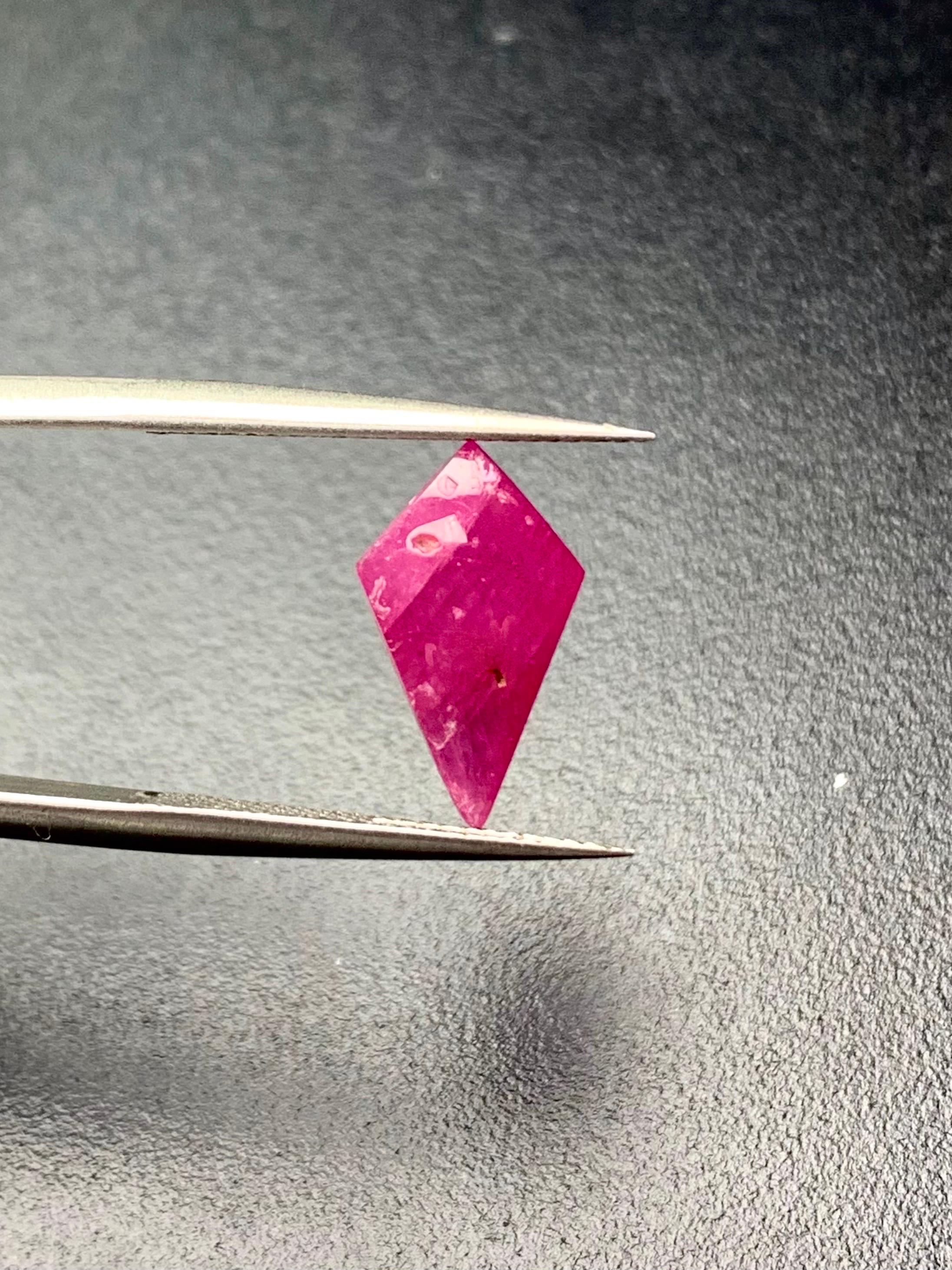3.97 Ct Natürlicher Rubin Ungehärteter Cabochon Rote Farbe Edelstein im Angebot 2