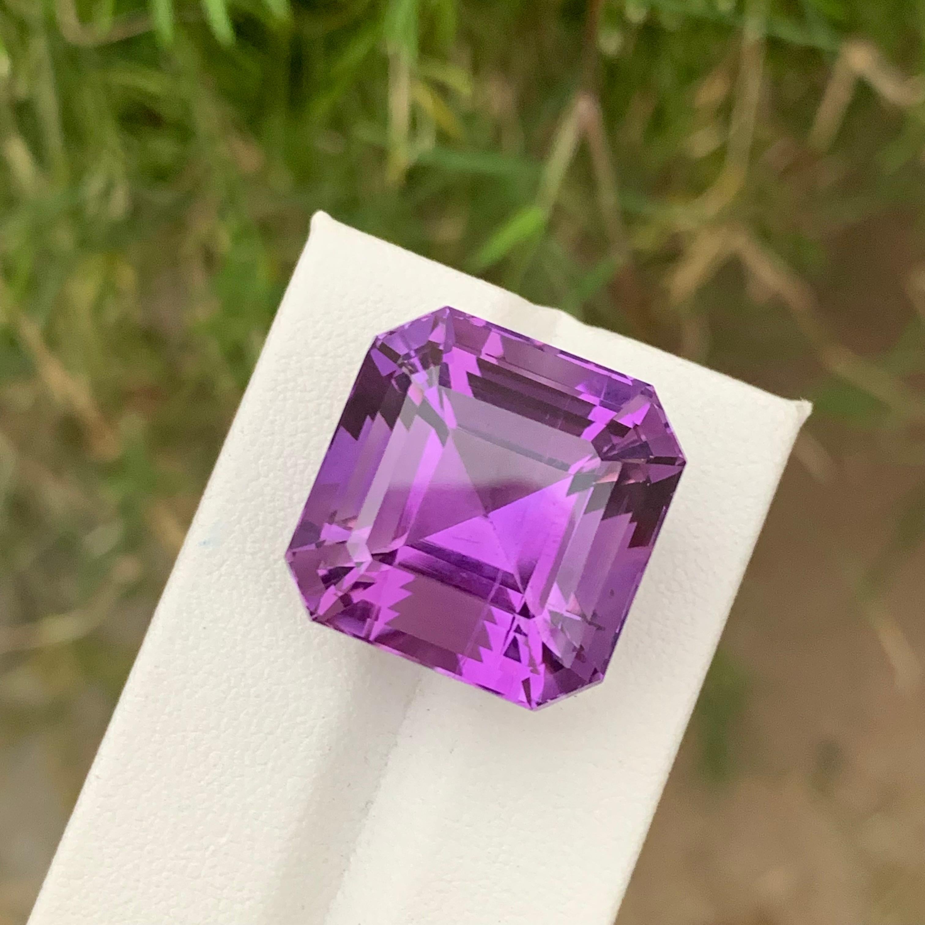 39.70 Carats Natural Earth Mine Loose Amethyst Asscher Cut Gemstone  In New Condition For Sale In Peshawar, PK
